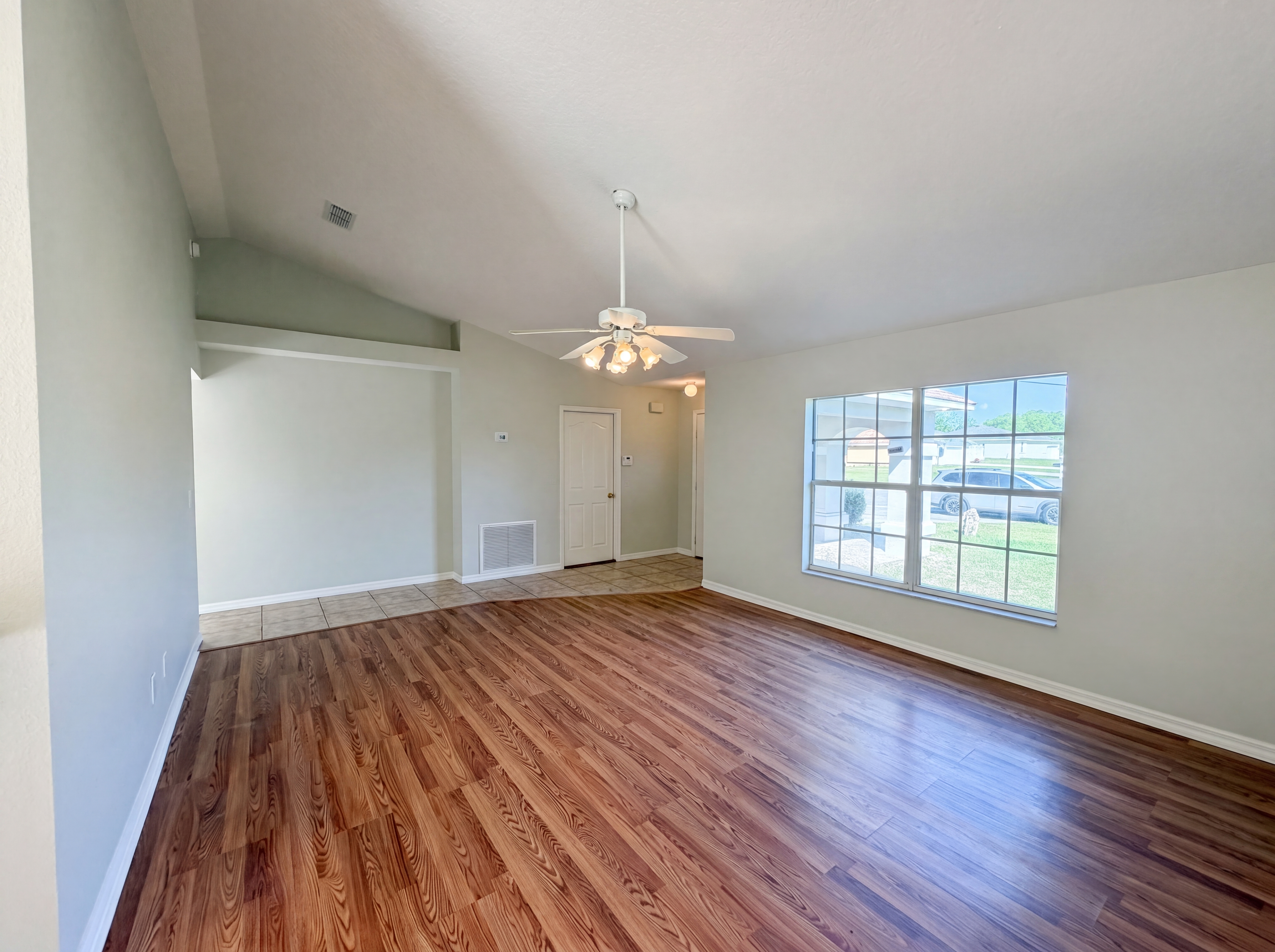 Photo 11 of 21 of 17052 SW 39th Cir, Ocala, FL