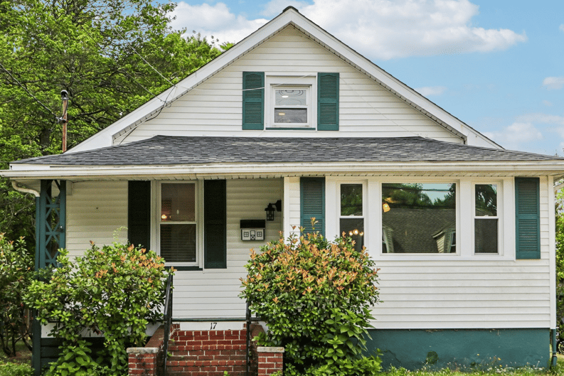 Property photo 1 of 17 Magnolia Ave