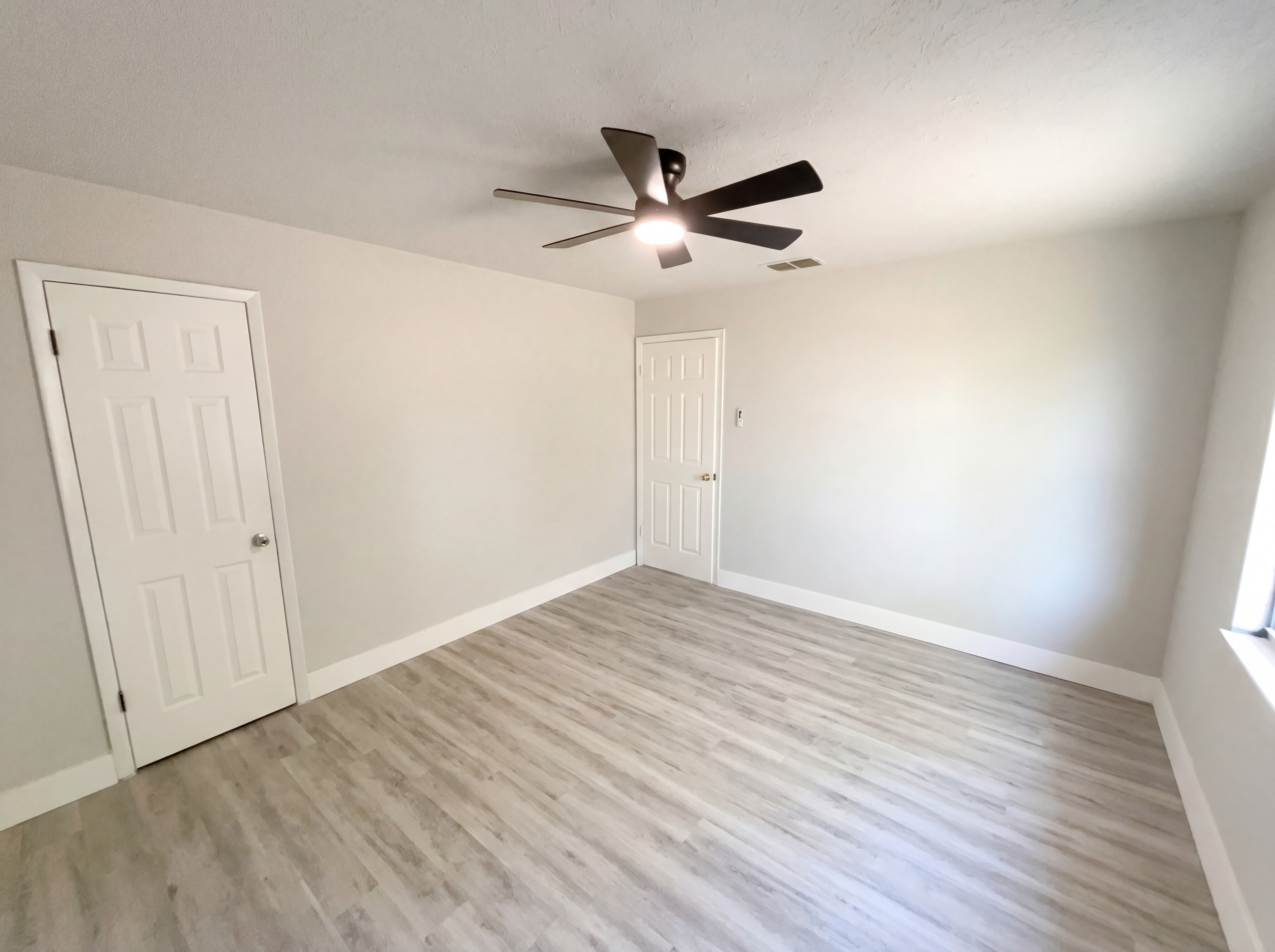 Photo 4 of 21 of 2079 SW Kimberly Ave, Port Saint Lucie, FL