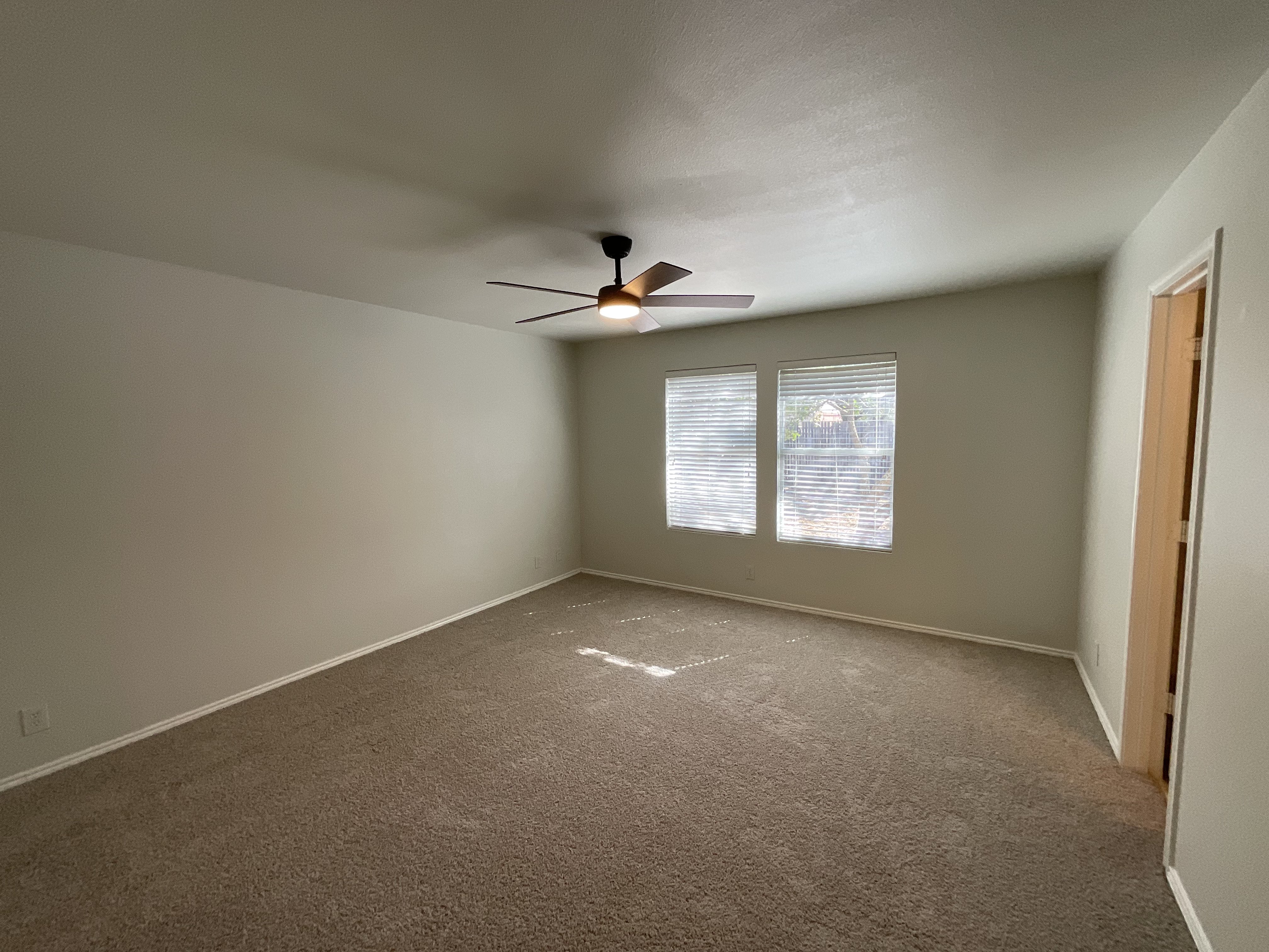 Photo 4 of 11 of 10914 Rivera Cv, San Antonio, TX