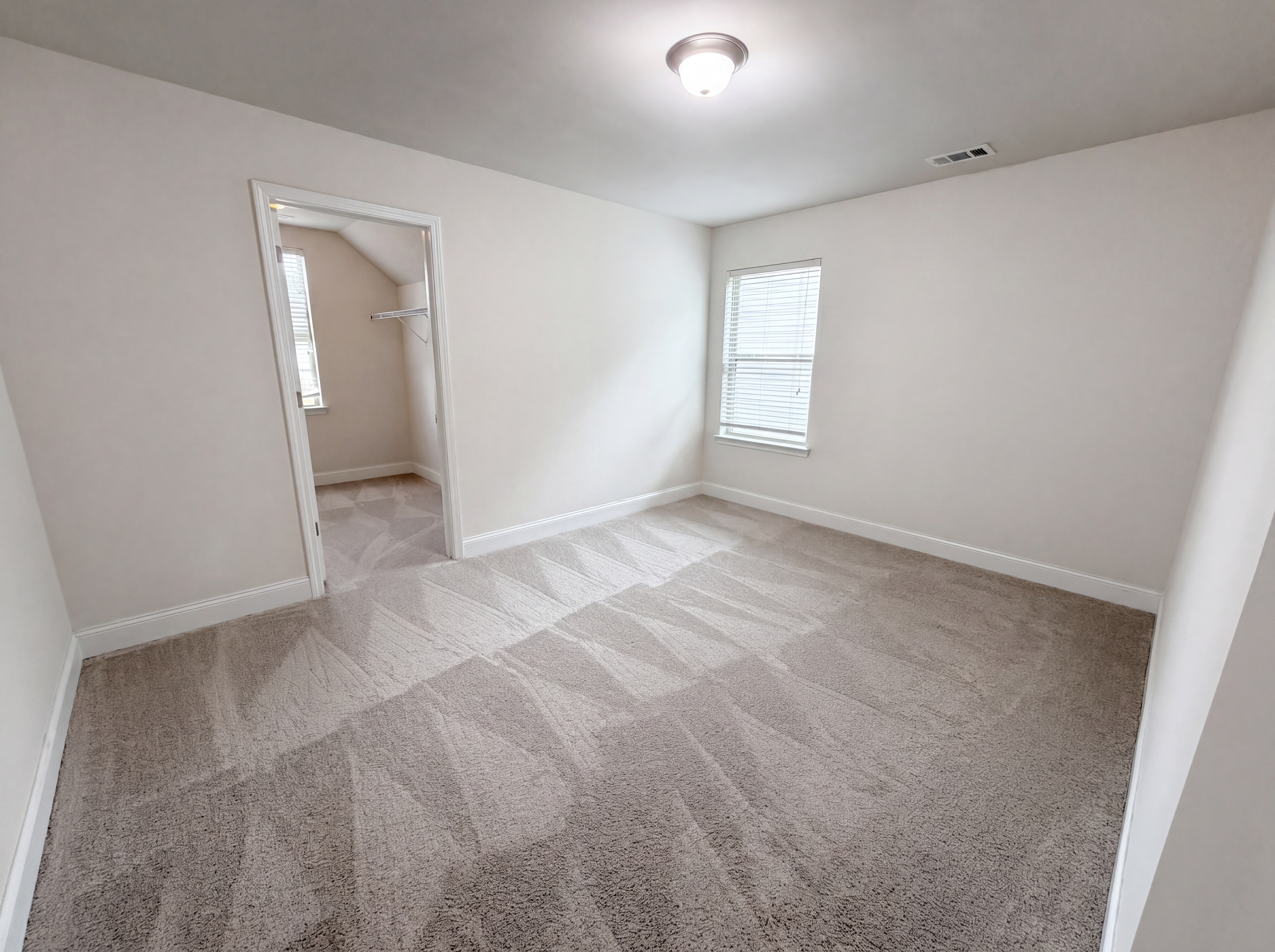 Photo 11 of 19 of 2627 Glenbrook Ln, Conyers, GA