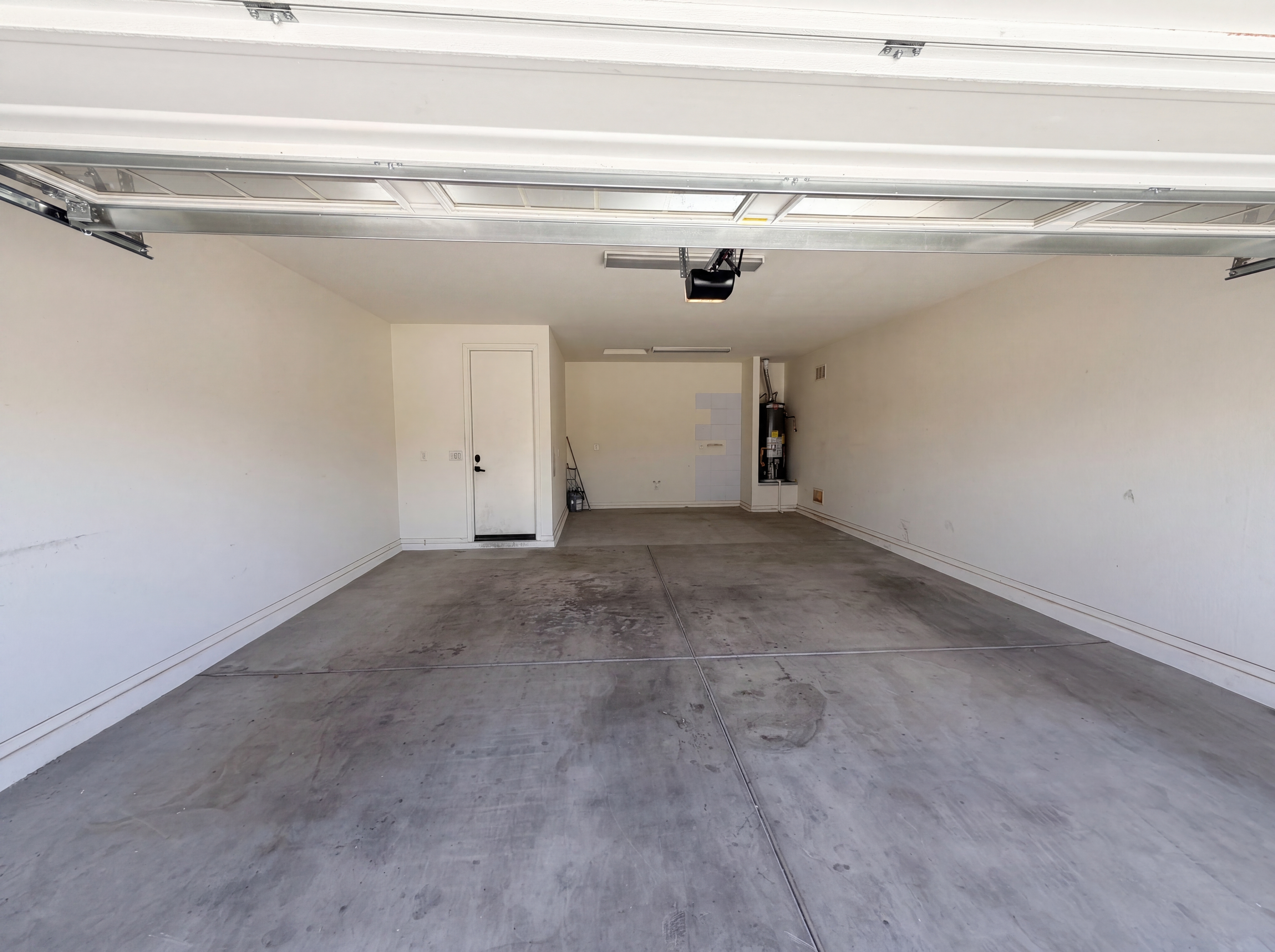 Photo 26 of 32 of 8014 W Atlantis Way, Phoenix, AZ