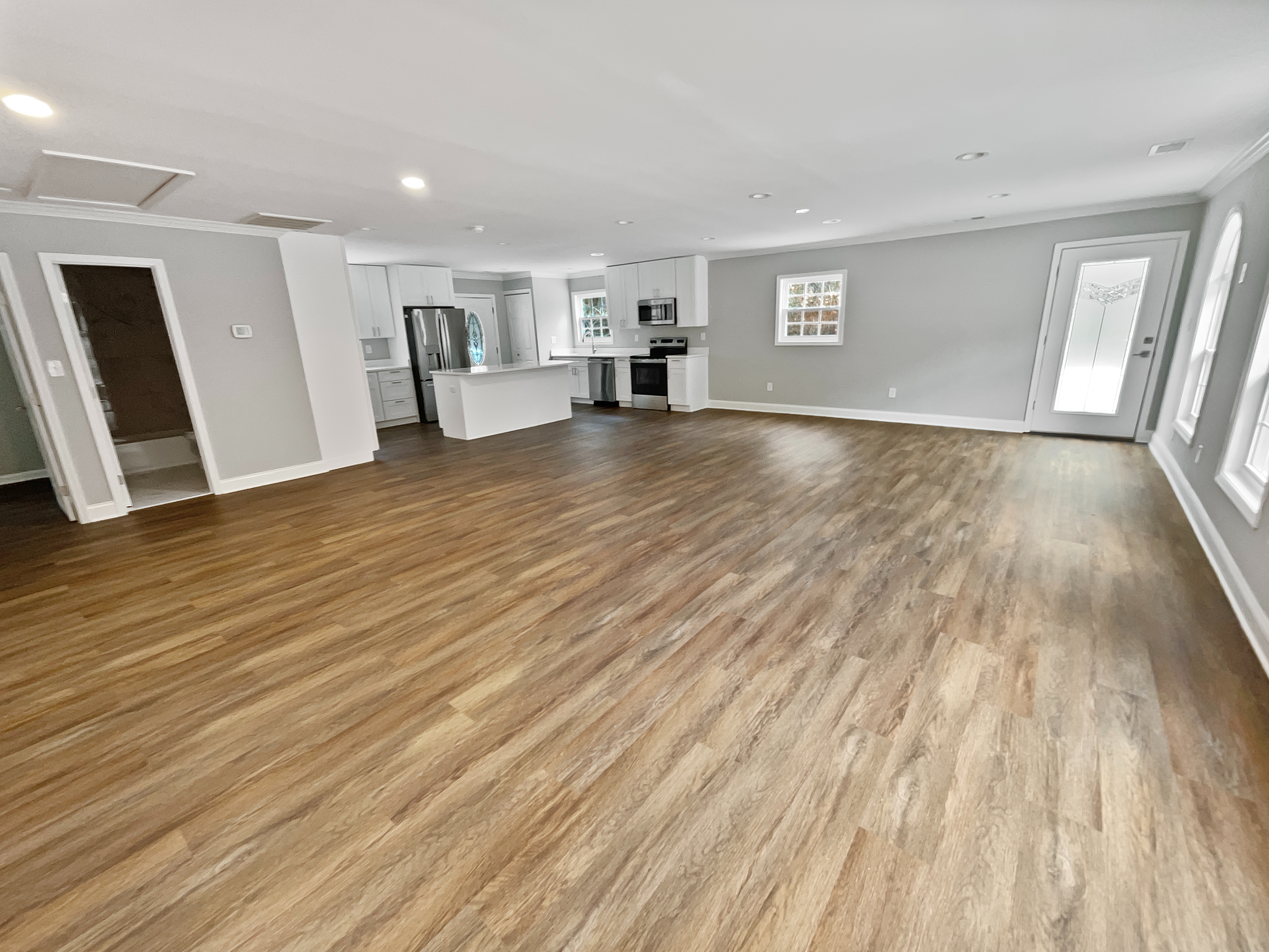 Photo 7 of 13 of 9380 Crystal Ln, Bel Alton, MD