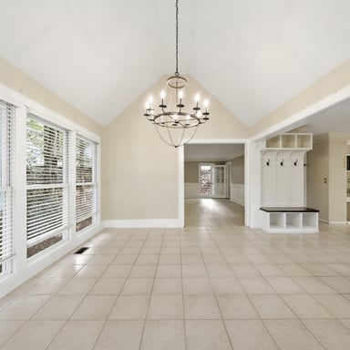 Property photo 3 of 4003 Oakview Ct