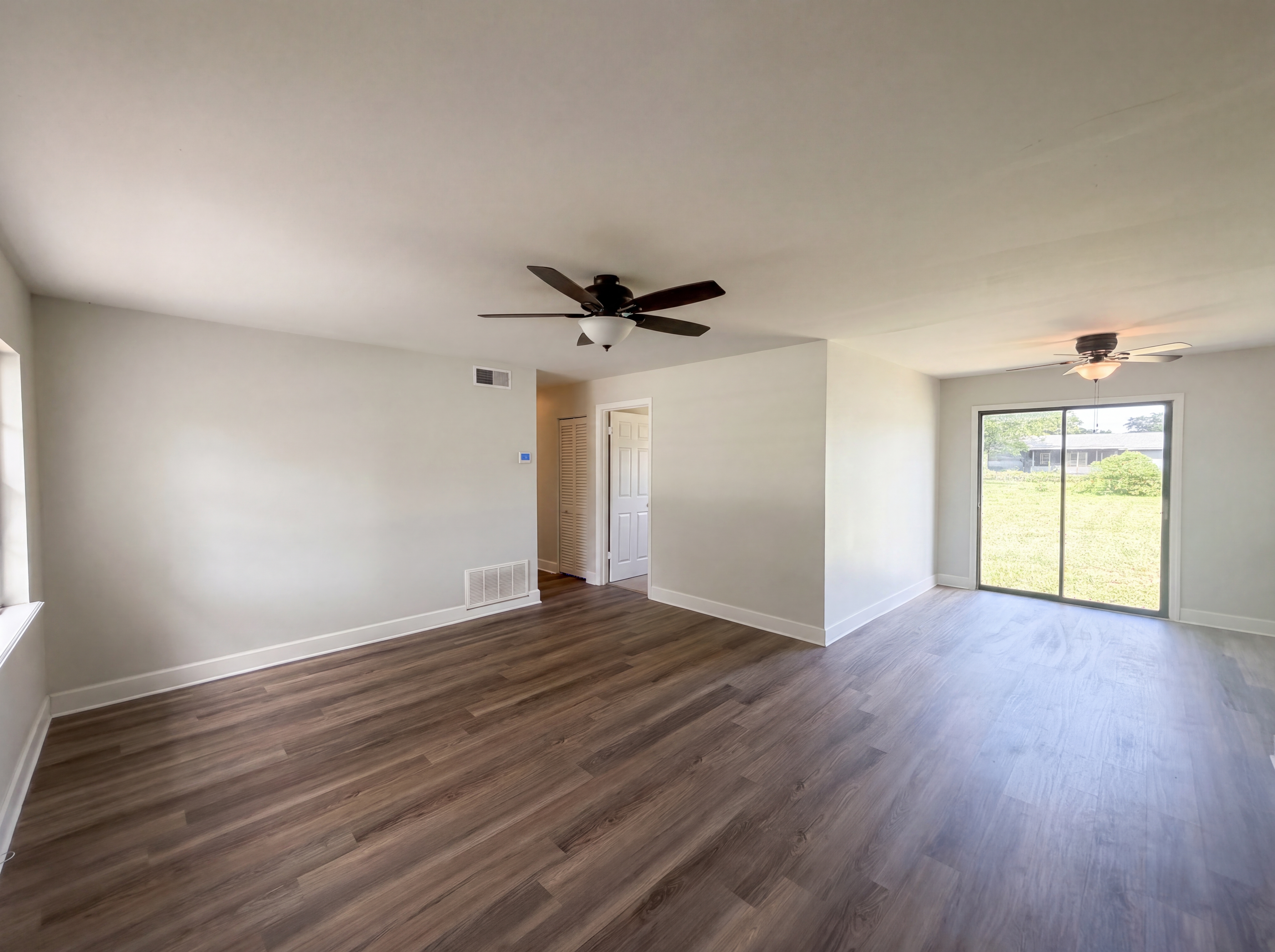 Photo 3 of 18 of 1114 N Forrest Ave, Kissimmee, FL
