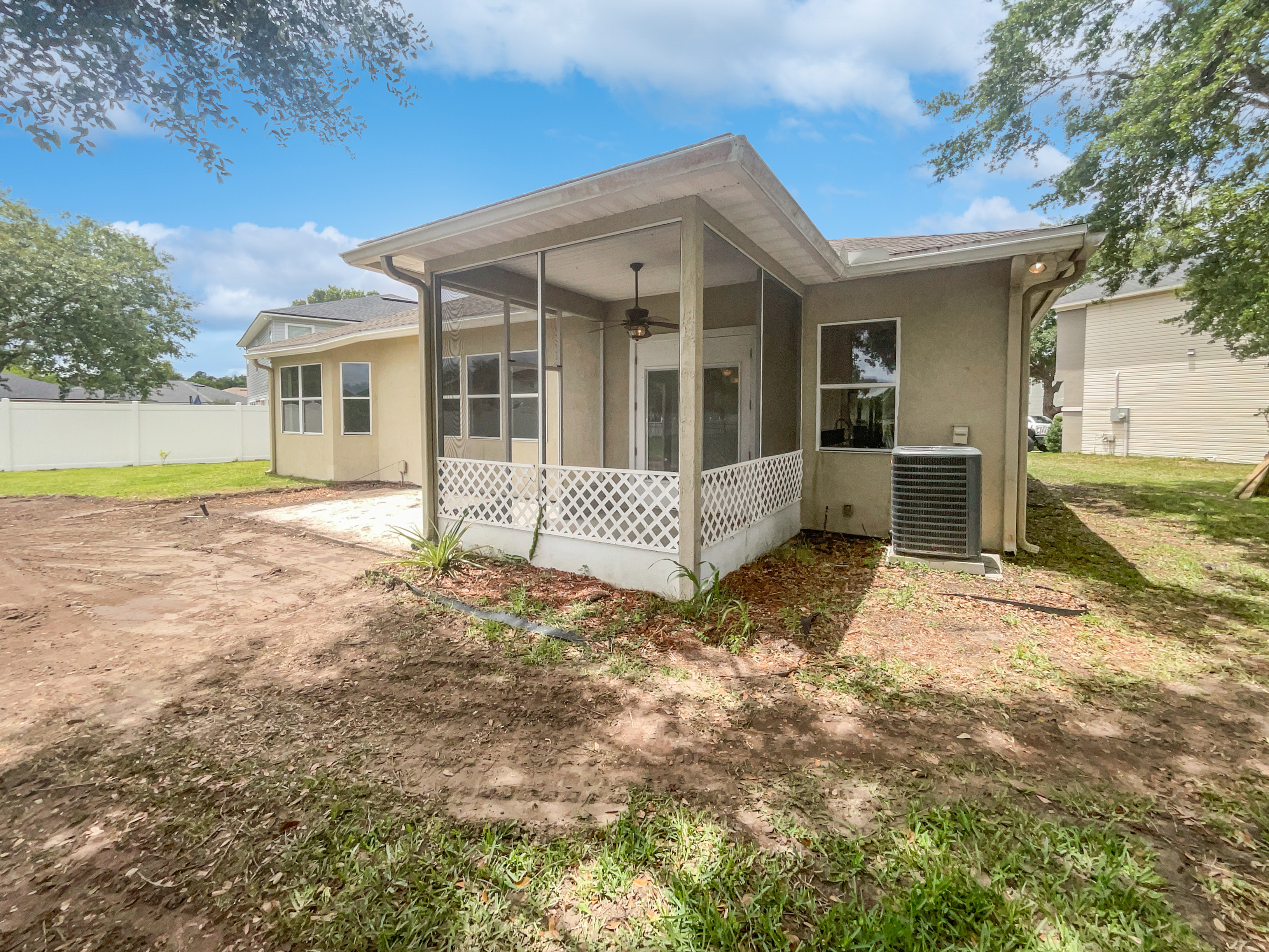 Photo 18 of 19 of 1292 Sunray Ct, Jacksonville, FL