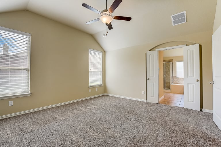Photo 11 of 32 - 424 Attlee Dr, Fate, TX 75189