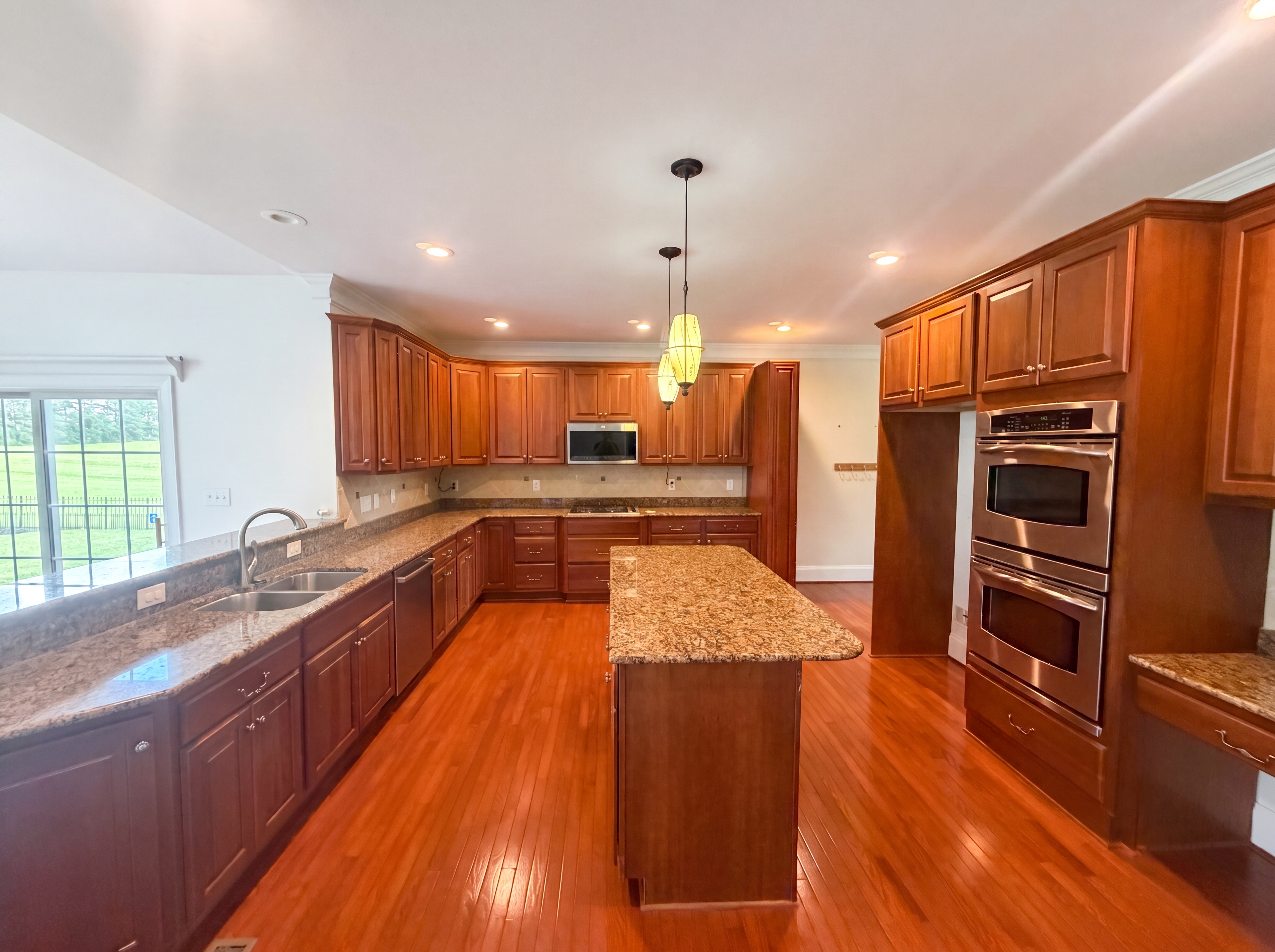 Photo 15 of 33 of 7791 Newhaven Dr, Oak Ridge, NC