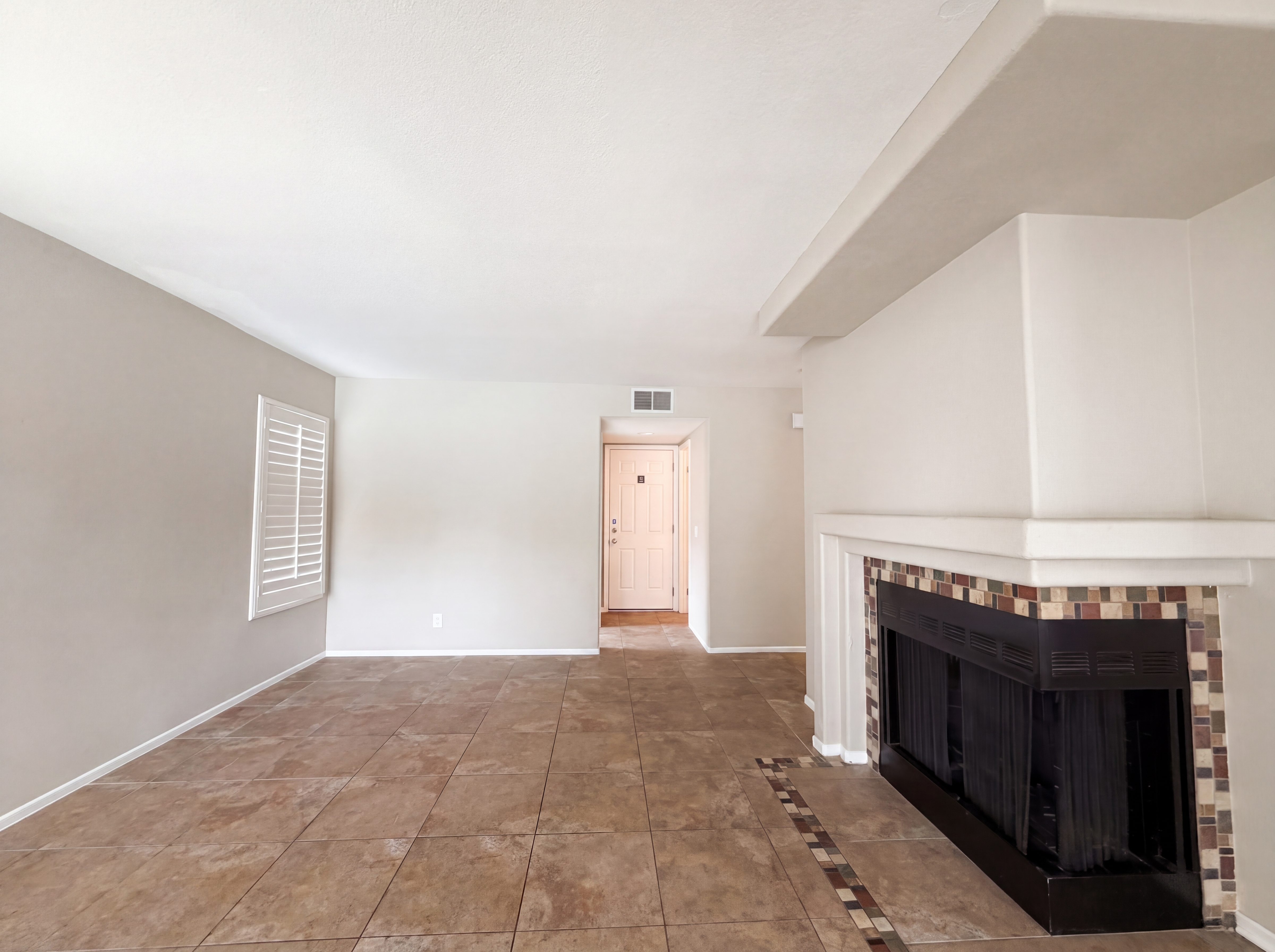 Photo 8 of 22 of 39676 Ridgedale Dr, Murrieta, CA