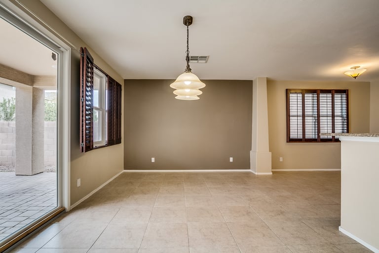 Photo 27 of 34 - 2230 E Wayland Dr, Phoenix, AZ 85040