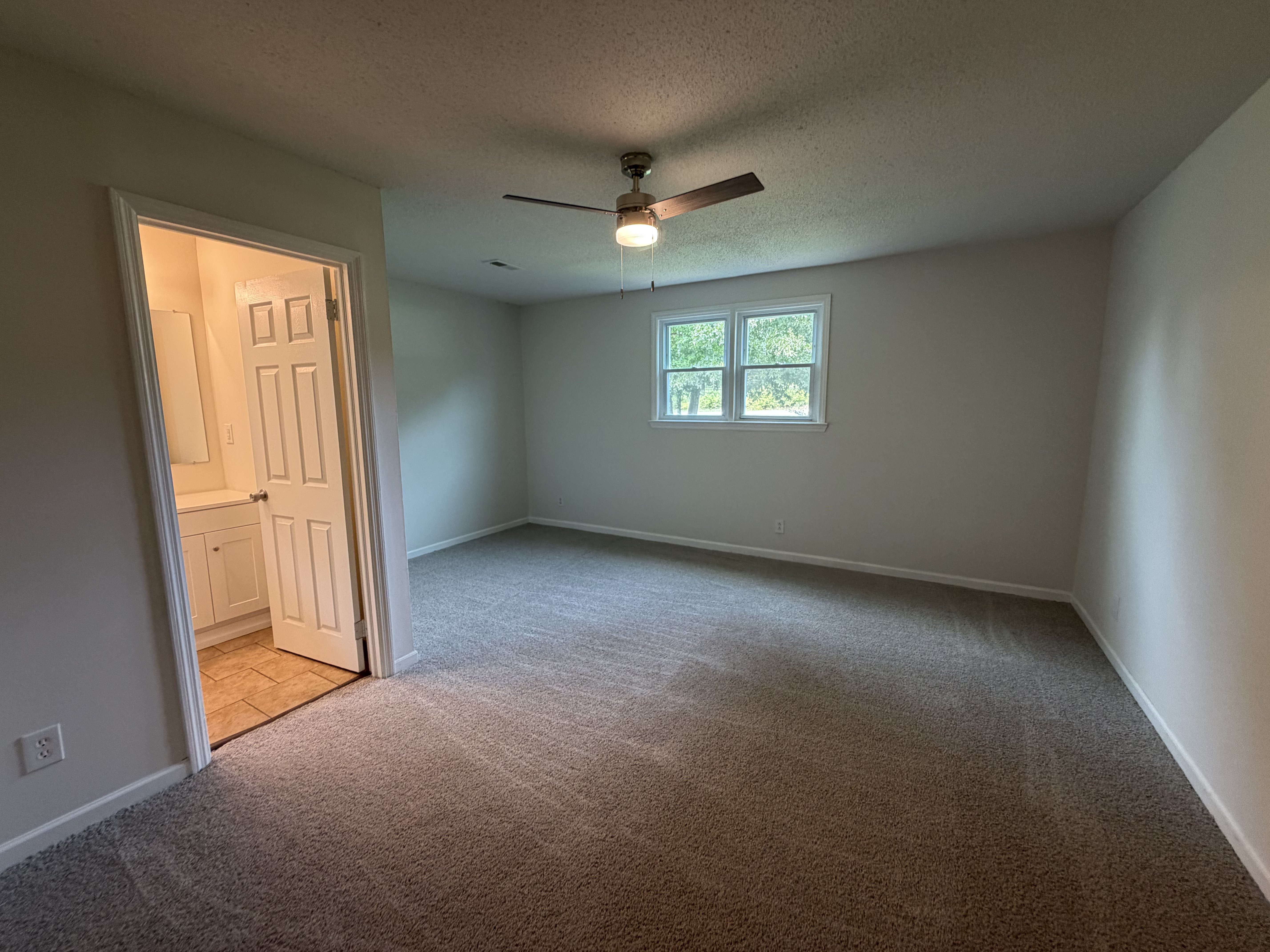 Photo 4 of 29 of 161 Skinner Rd, Inman, SC