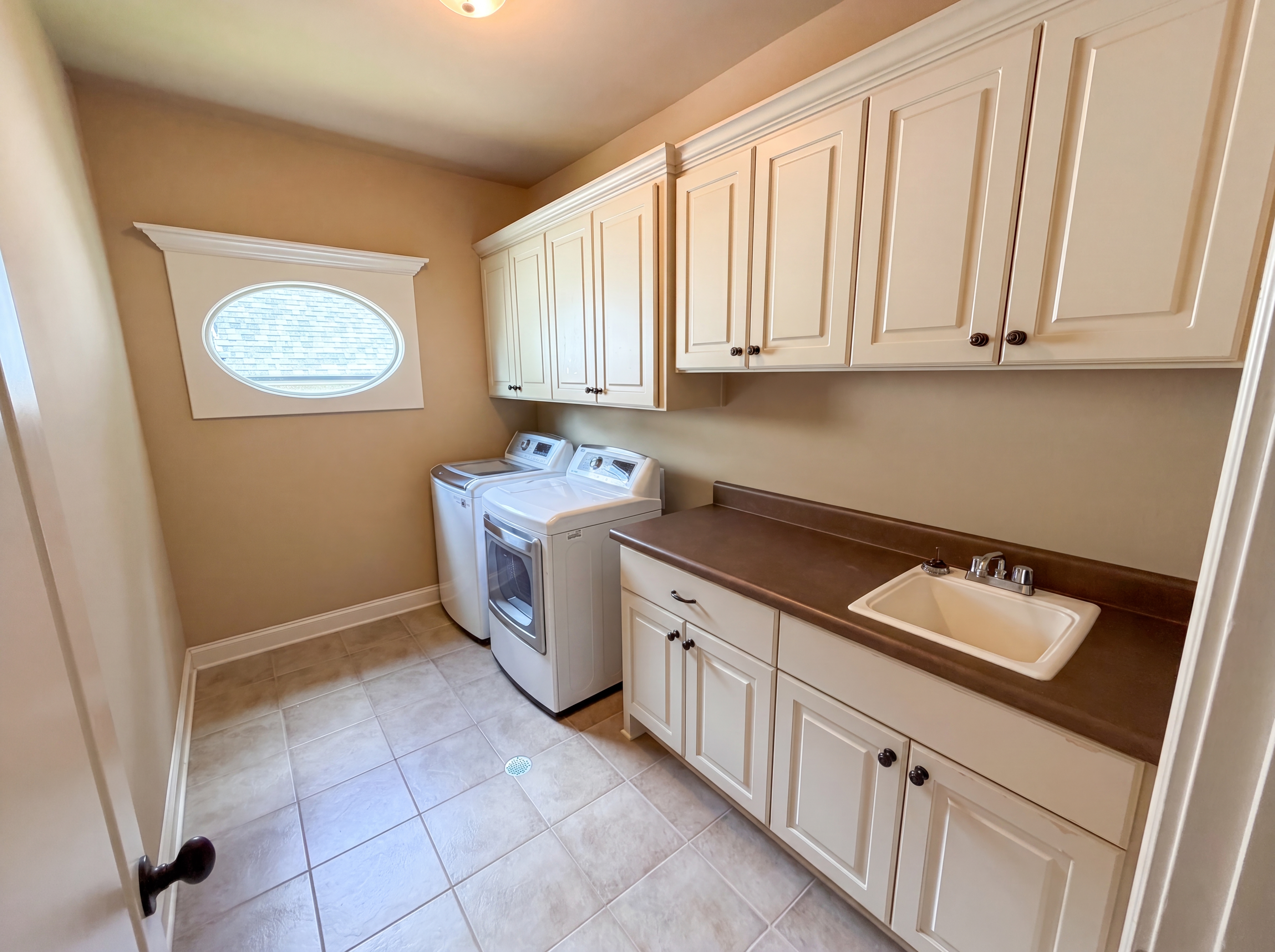 Photo 41 of 71 of 3250 Camellia Ln, Suwanee, GA