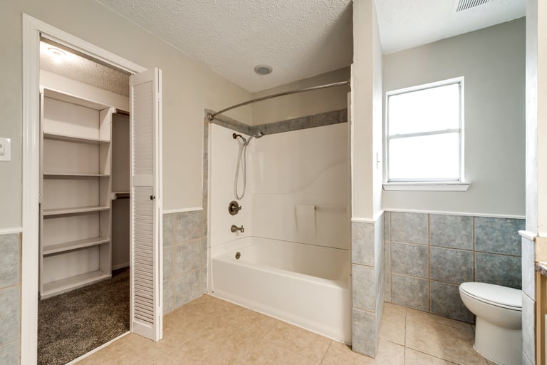 Photo 20 of 28 - 2946 Columbine Dr, Grapevine, TX 76051