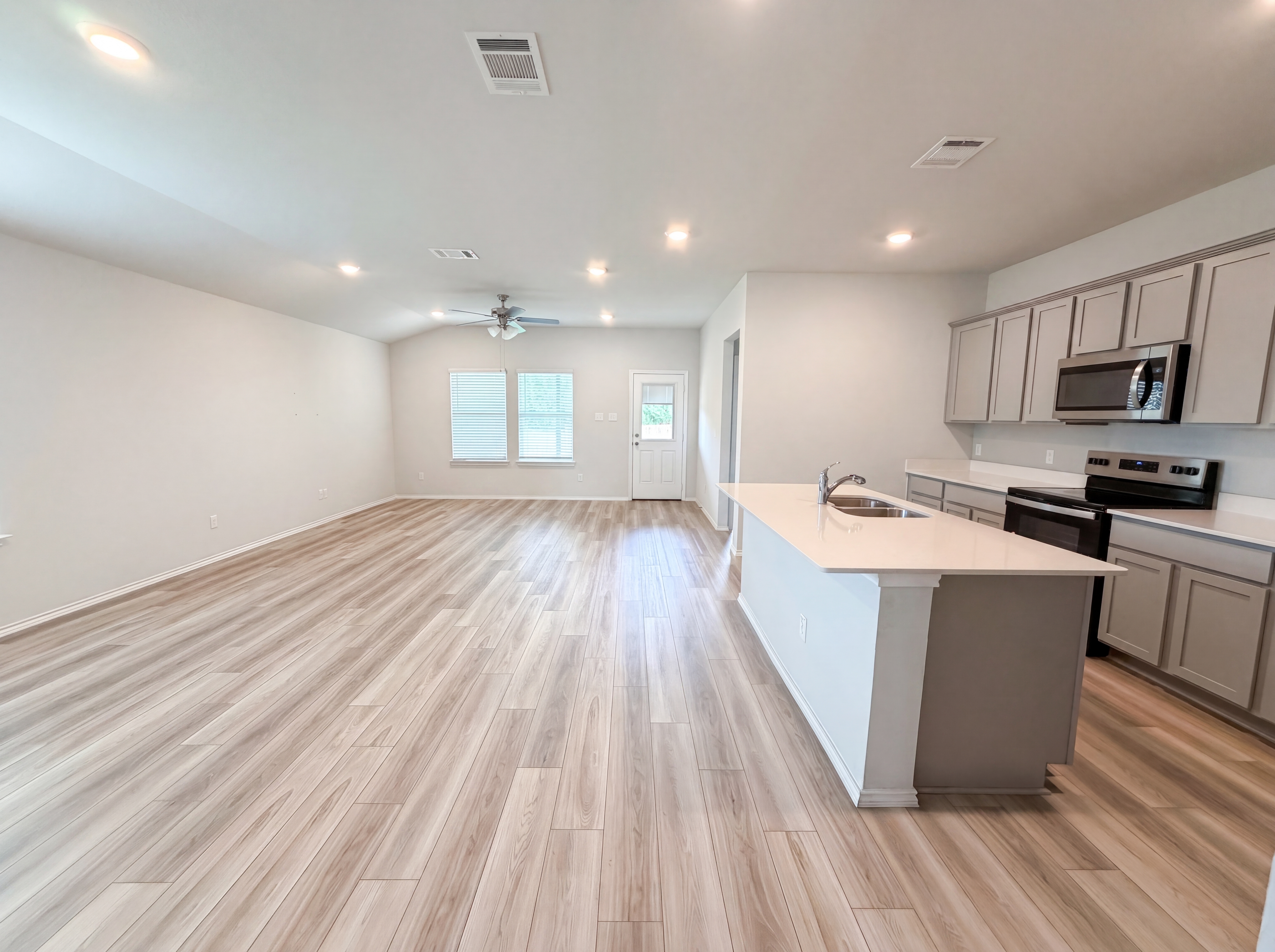 Photo 9 of 16 of 10008 Altara Cv, Killeen, TX
