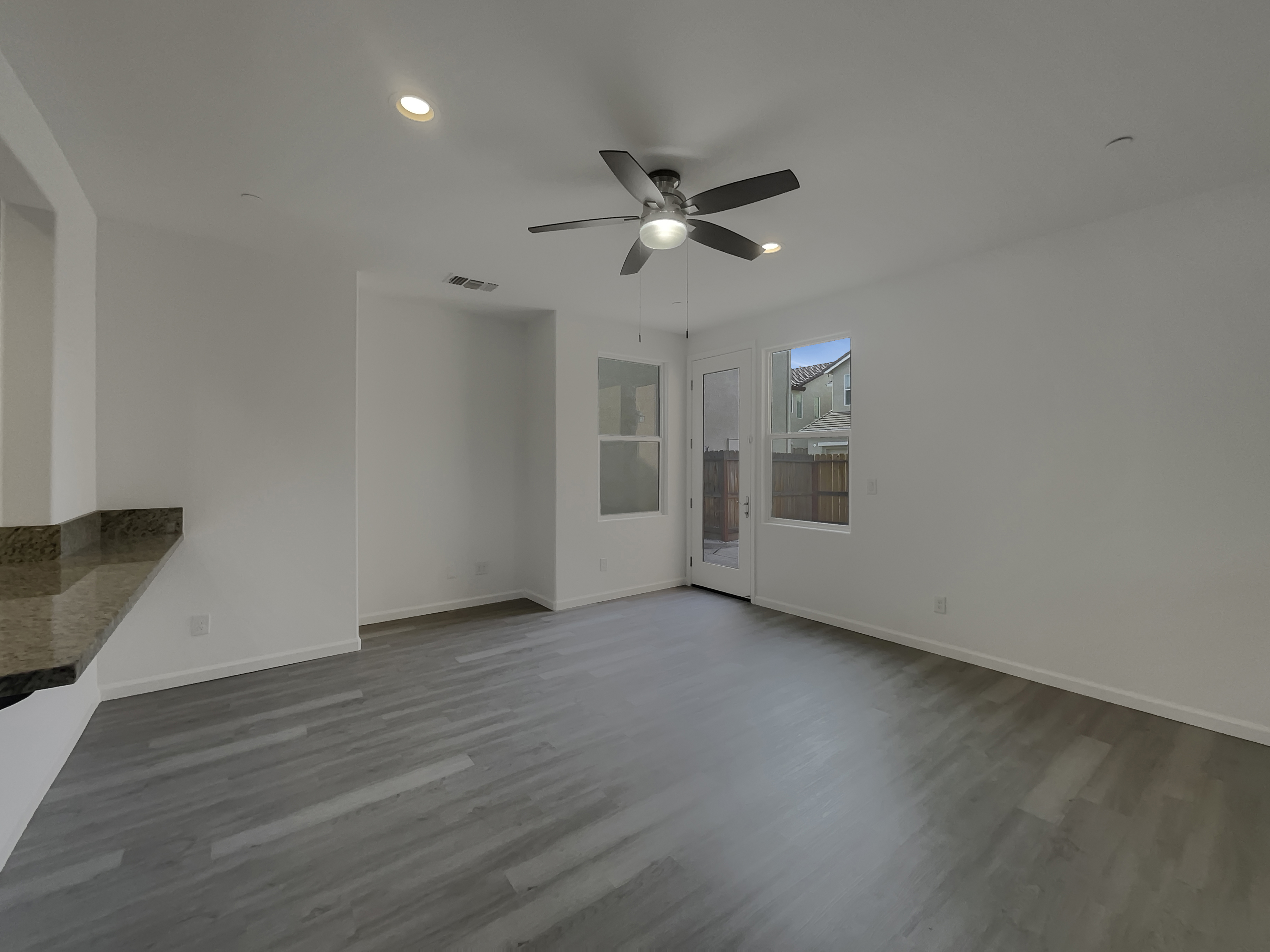 Photo 16 of 43 of 4579 Juneberry Dr, Sacramento, CA
