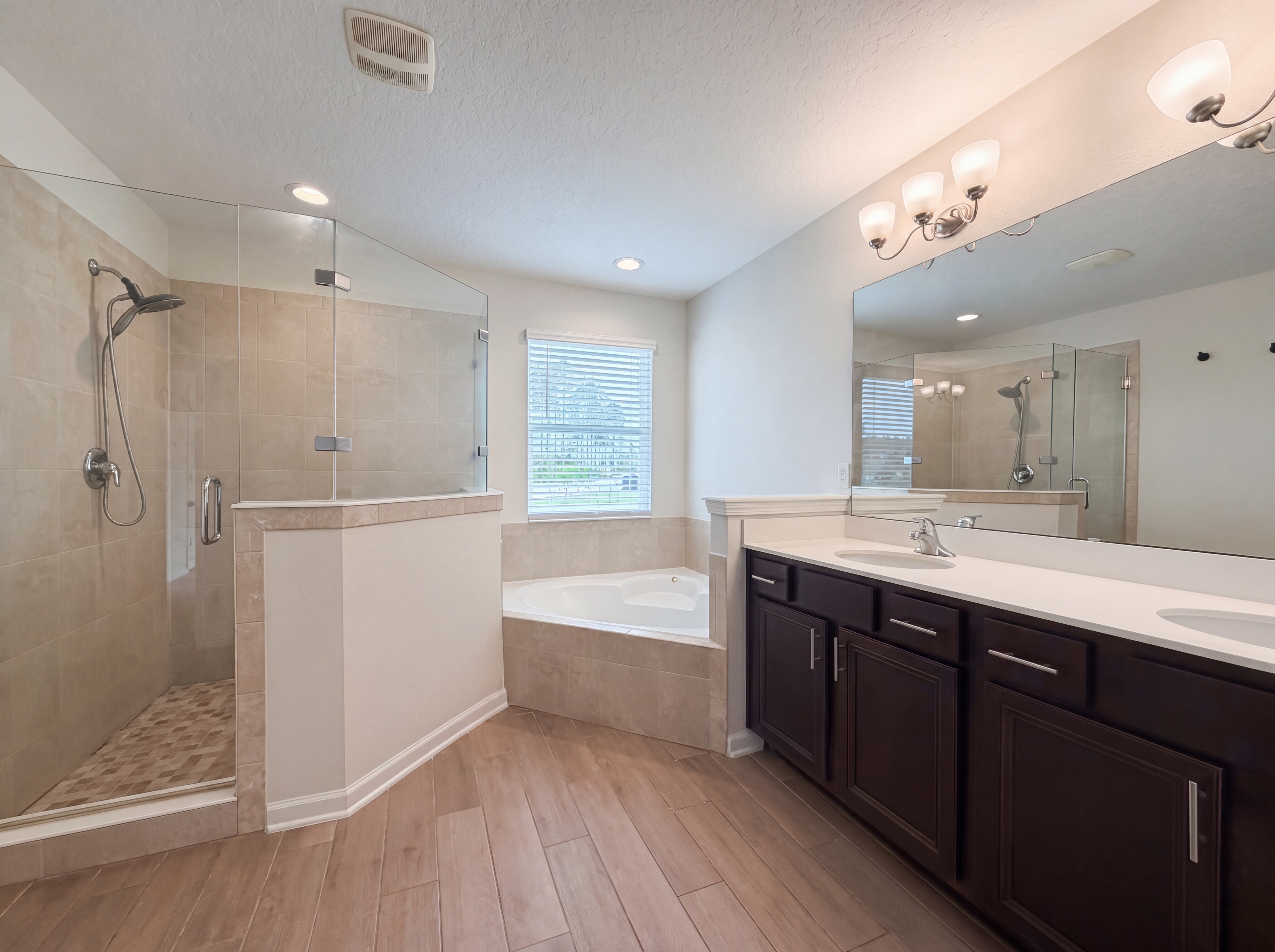 Photo 20 of 27 of 8250 Cape Fox Dr, Jacksonville, FL