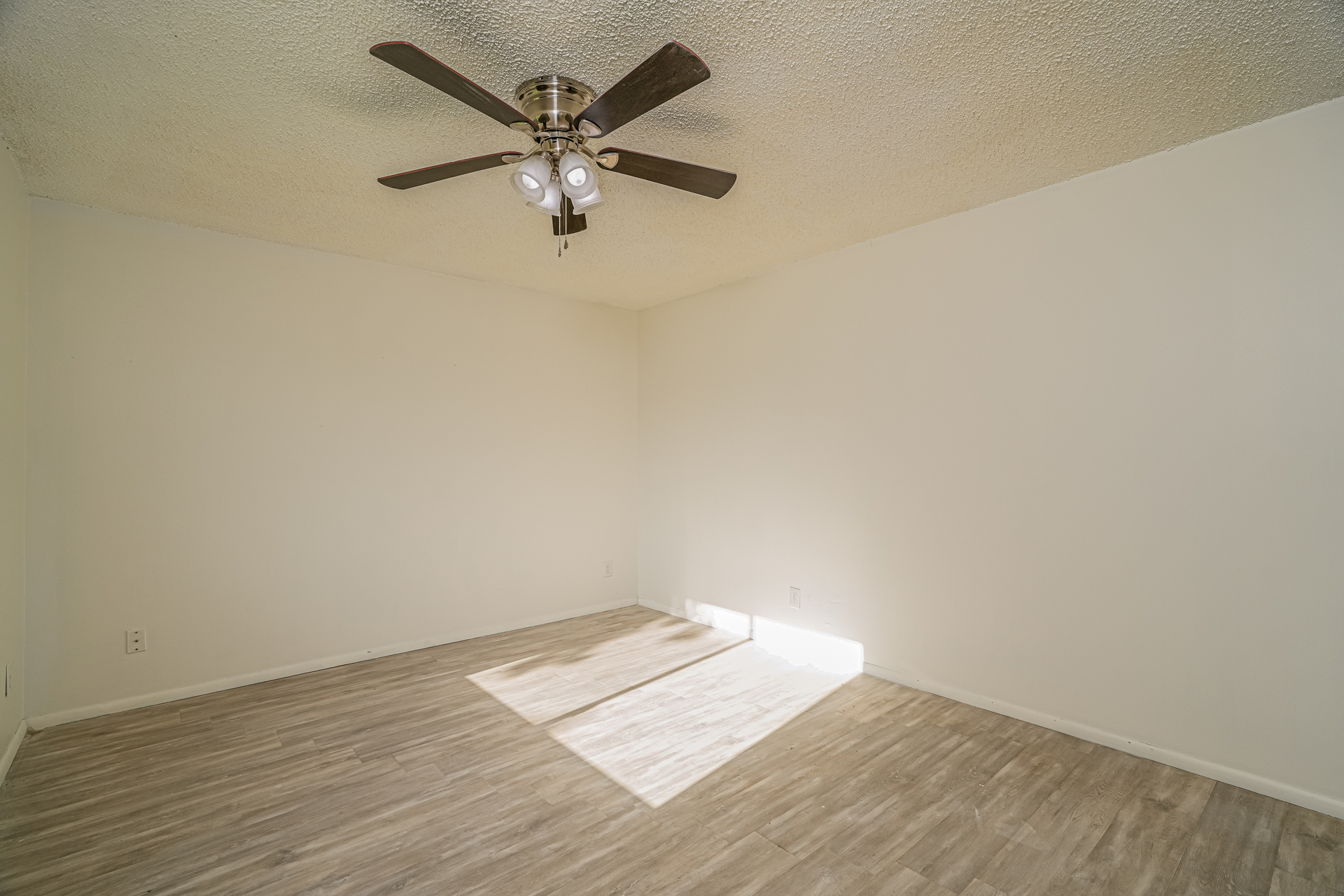 Photo 10 of 21 of 44 S 200th East Ave, Tulsa, OK