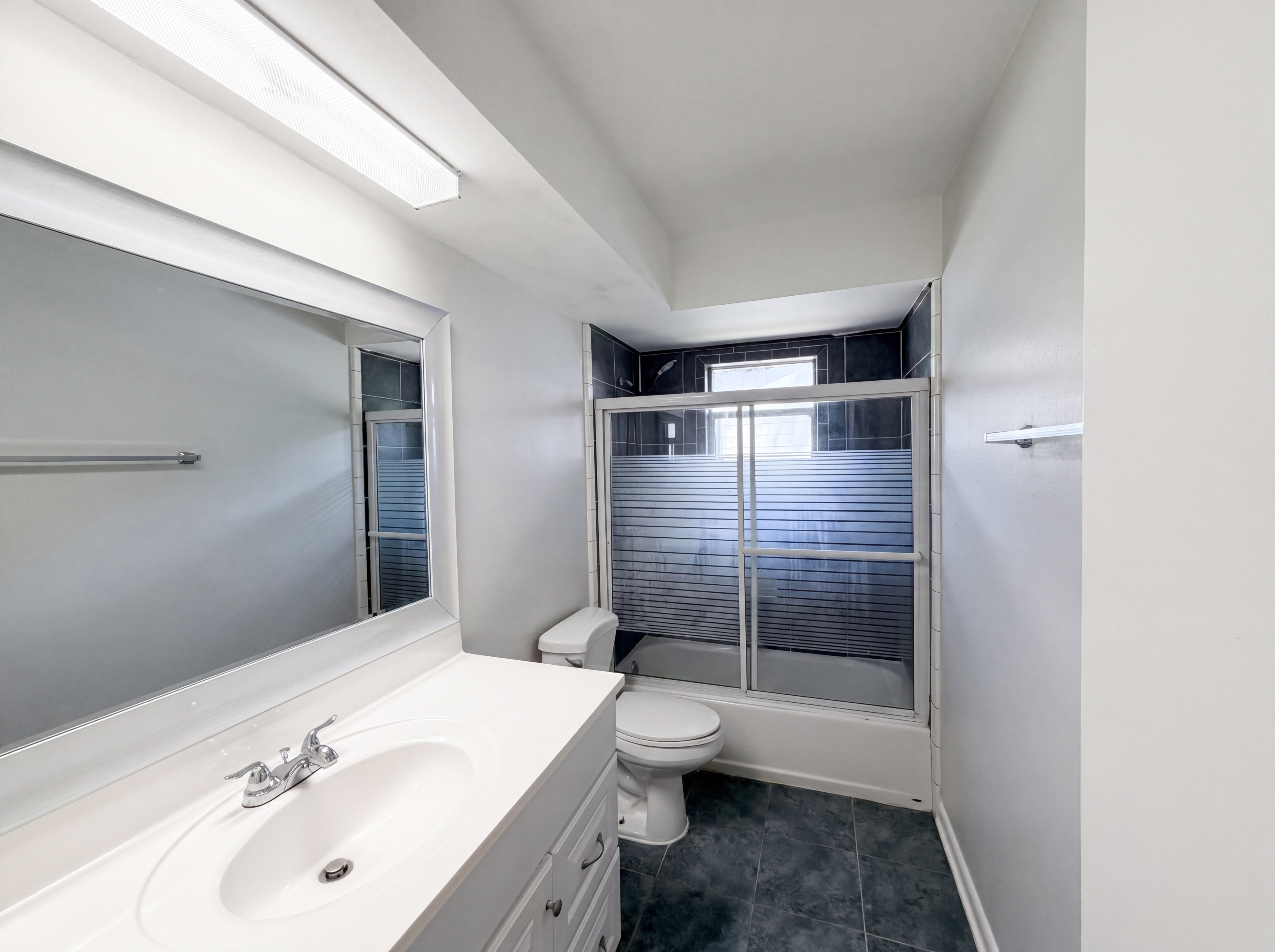 Photo 9 of 22 of 4730 Carmel St, Orlando, FL