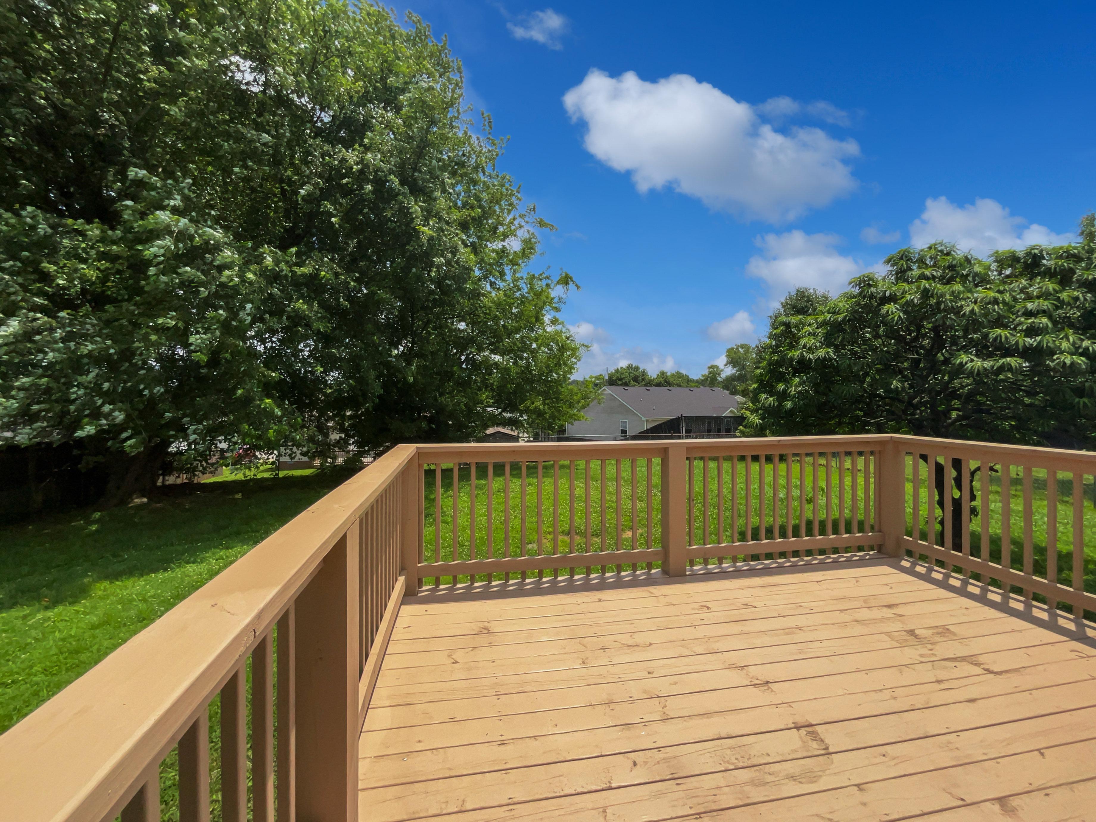 Photo 17 of 21 of 1317 Sonja Dr, Clarksville, TN