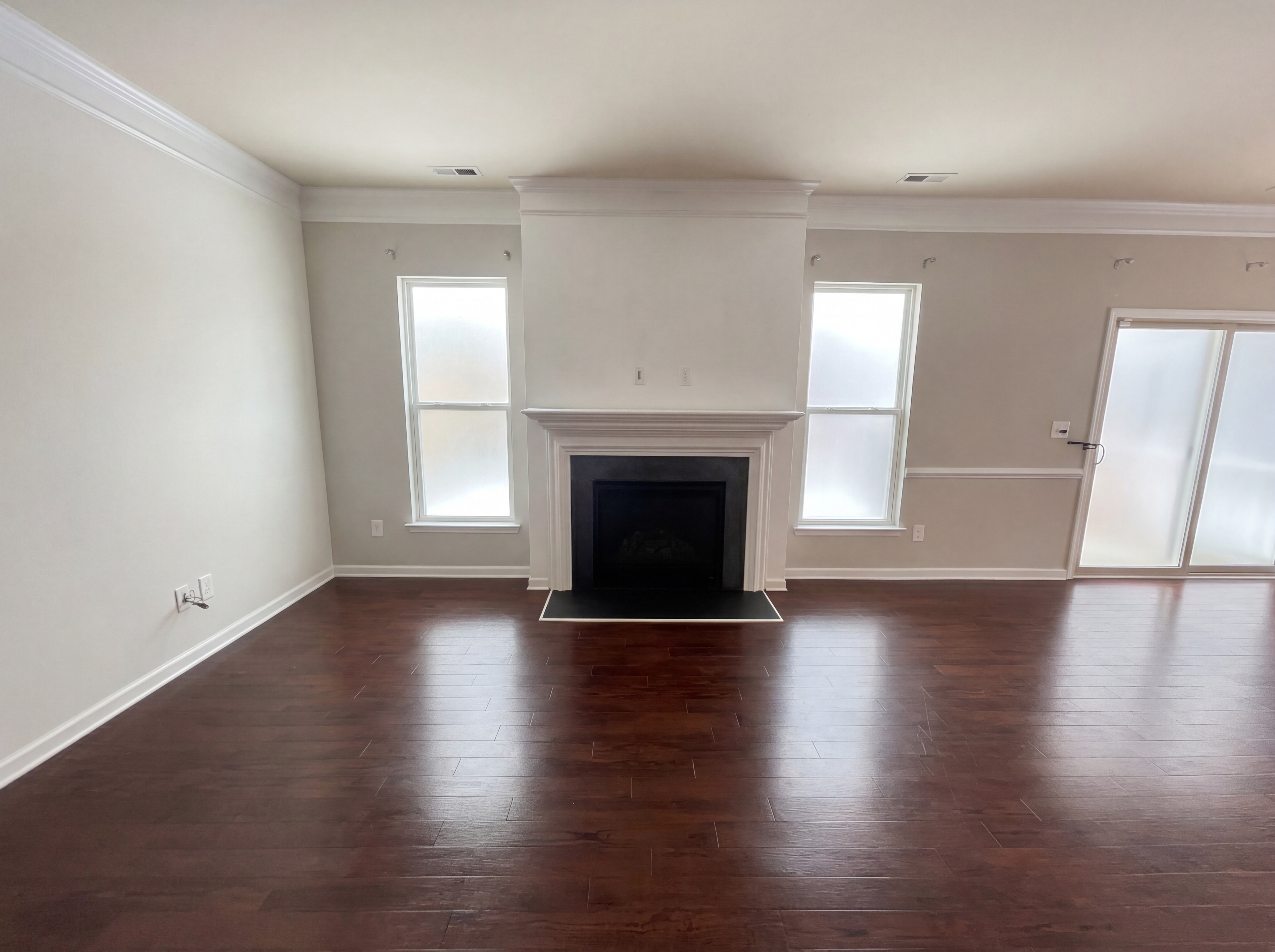 Photo 3 of 21 of 305 Augustus Ln, Mount Holly, NC