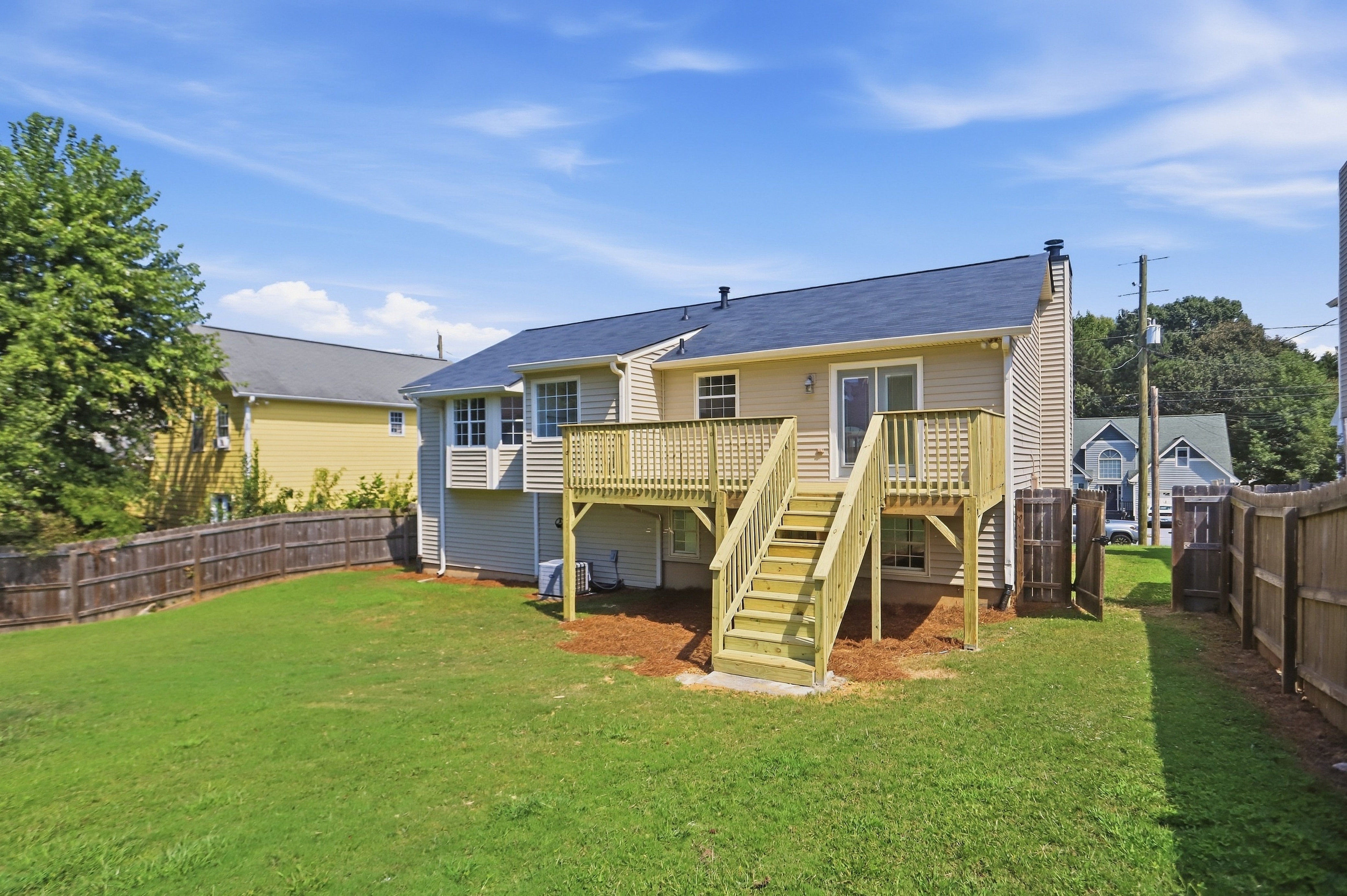 Photo 34 of 38 of 5430 Princeton Oaks Dr, Sugar Hill, GA