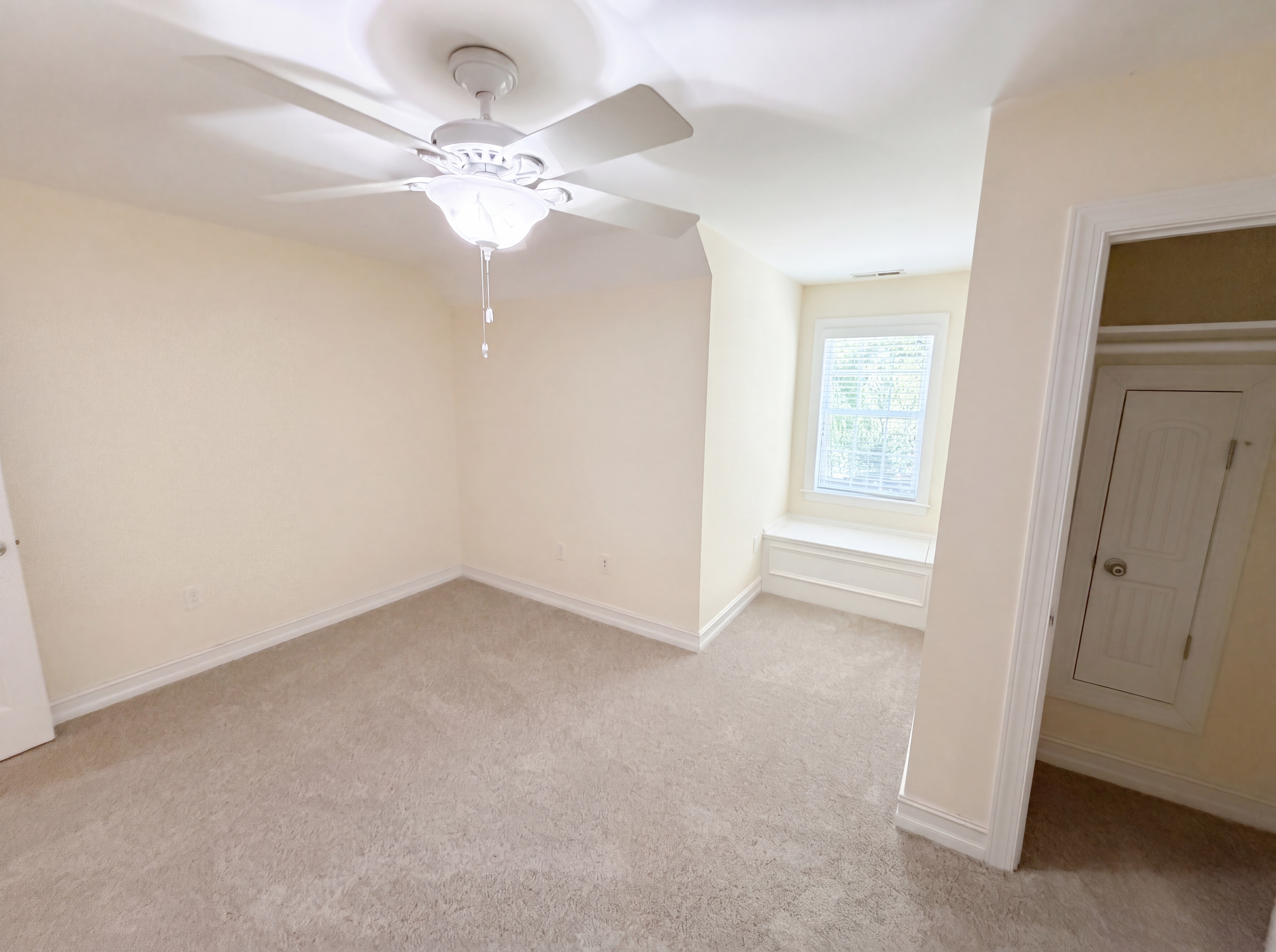 Photo 12 of 28 of 134 Springway Dr, Kannapolis, NC