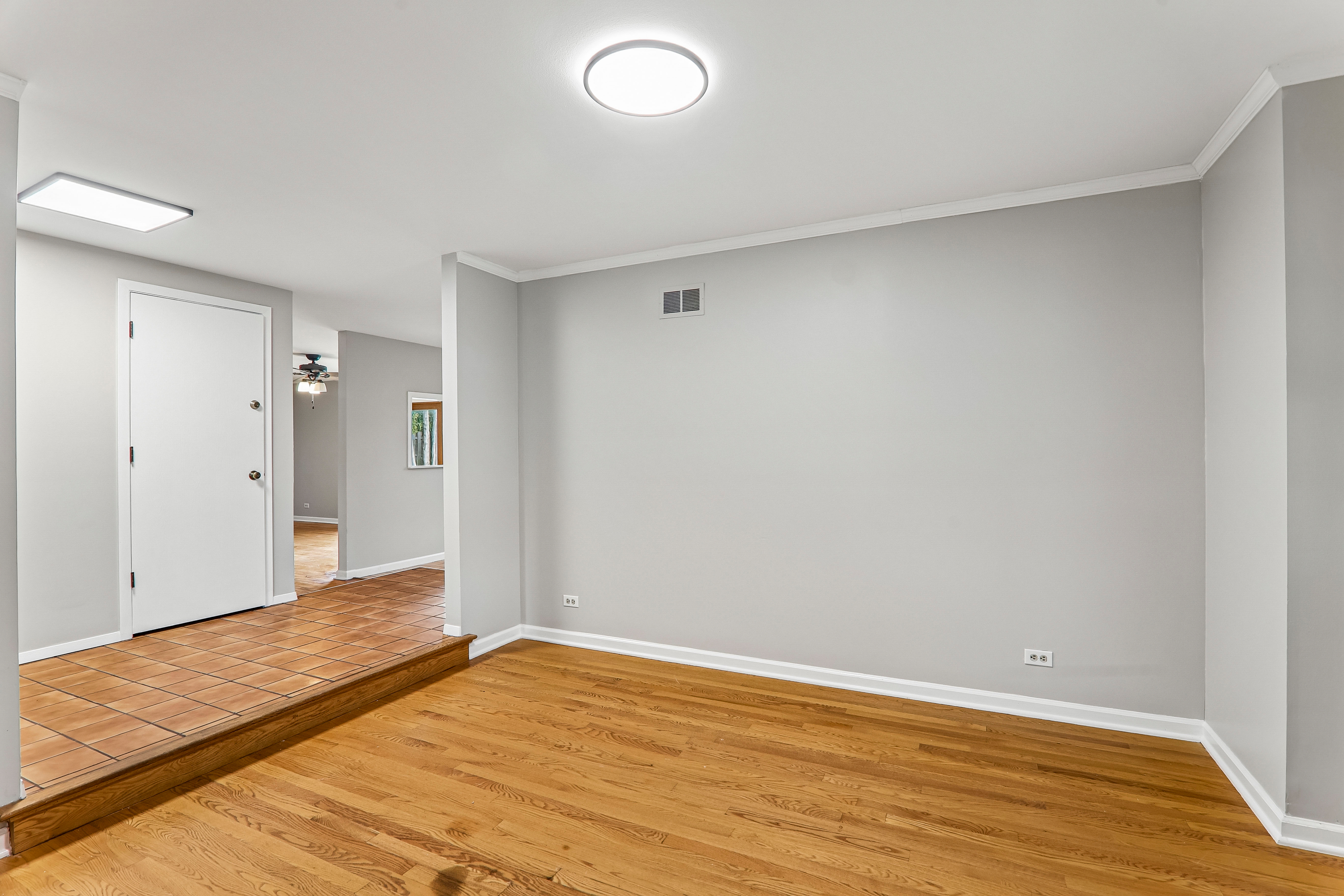 Photo 29 of 41 of 4399 Bluebird Ct, Gurnee, IL