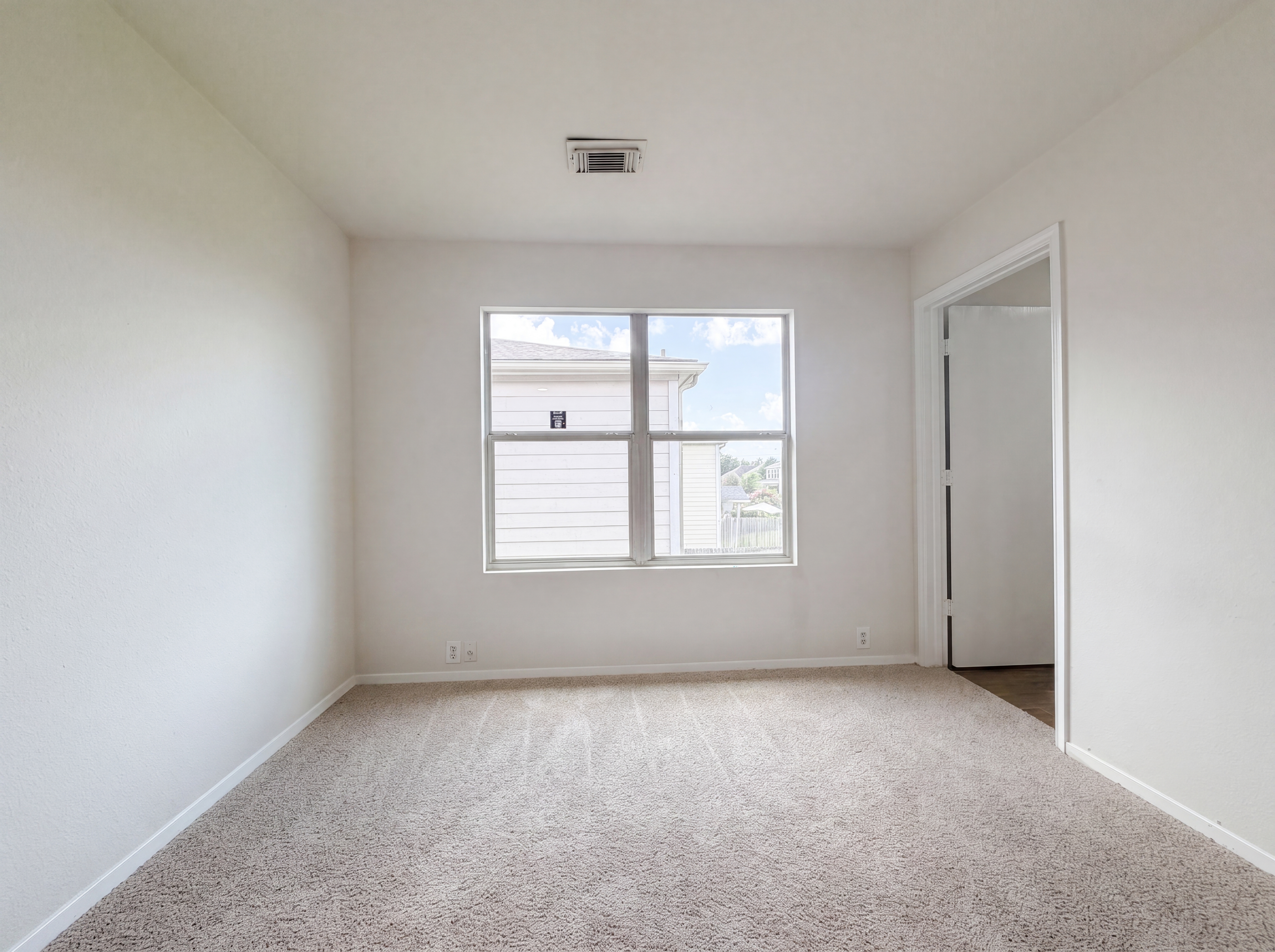 Photo 9 of 20 of 3338 Dartmouth Field Ln, Fresno, TX
