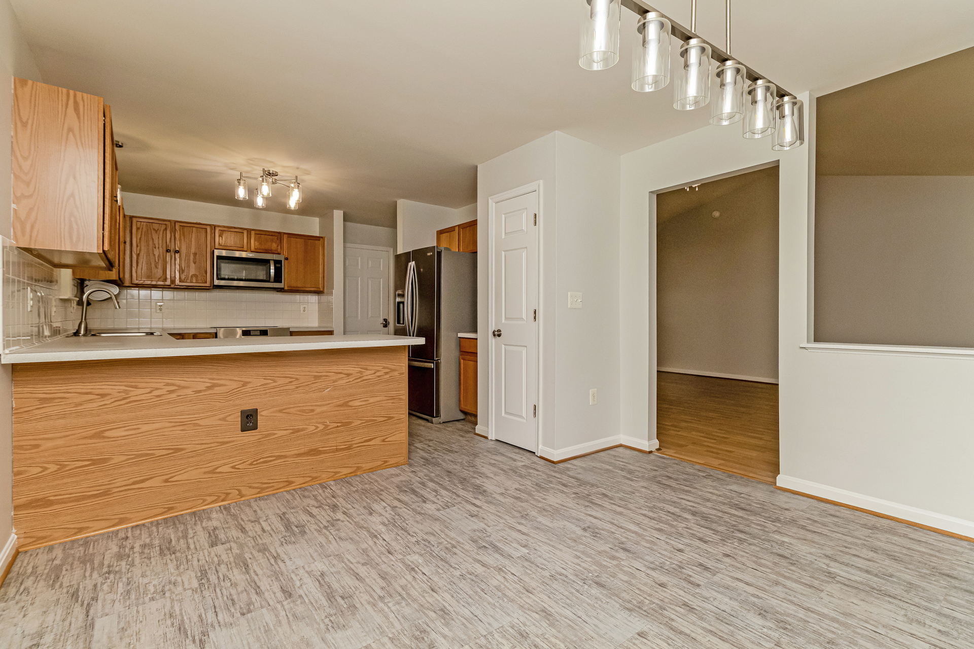 Photo 7 of 22 of 10116 Chesney Dr, Spotsylvania, VA