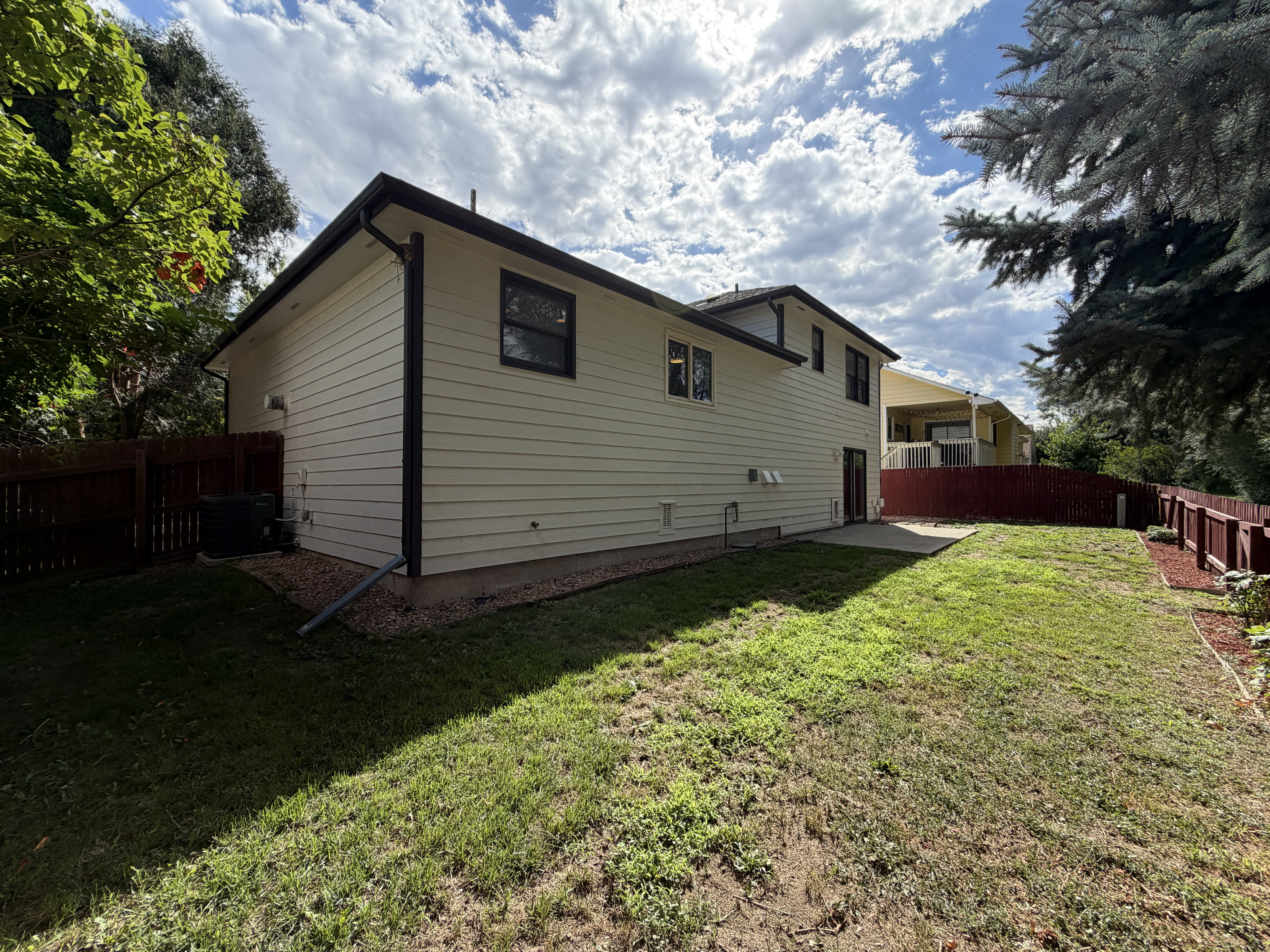 Photo 35 of 39 of 2924 Bow Line Pl, Longmont, CO