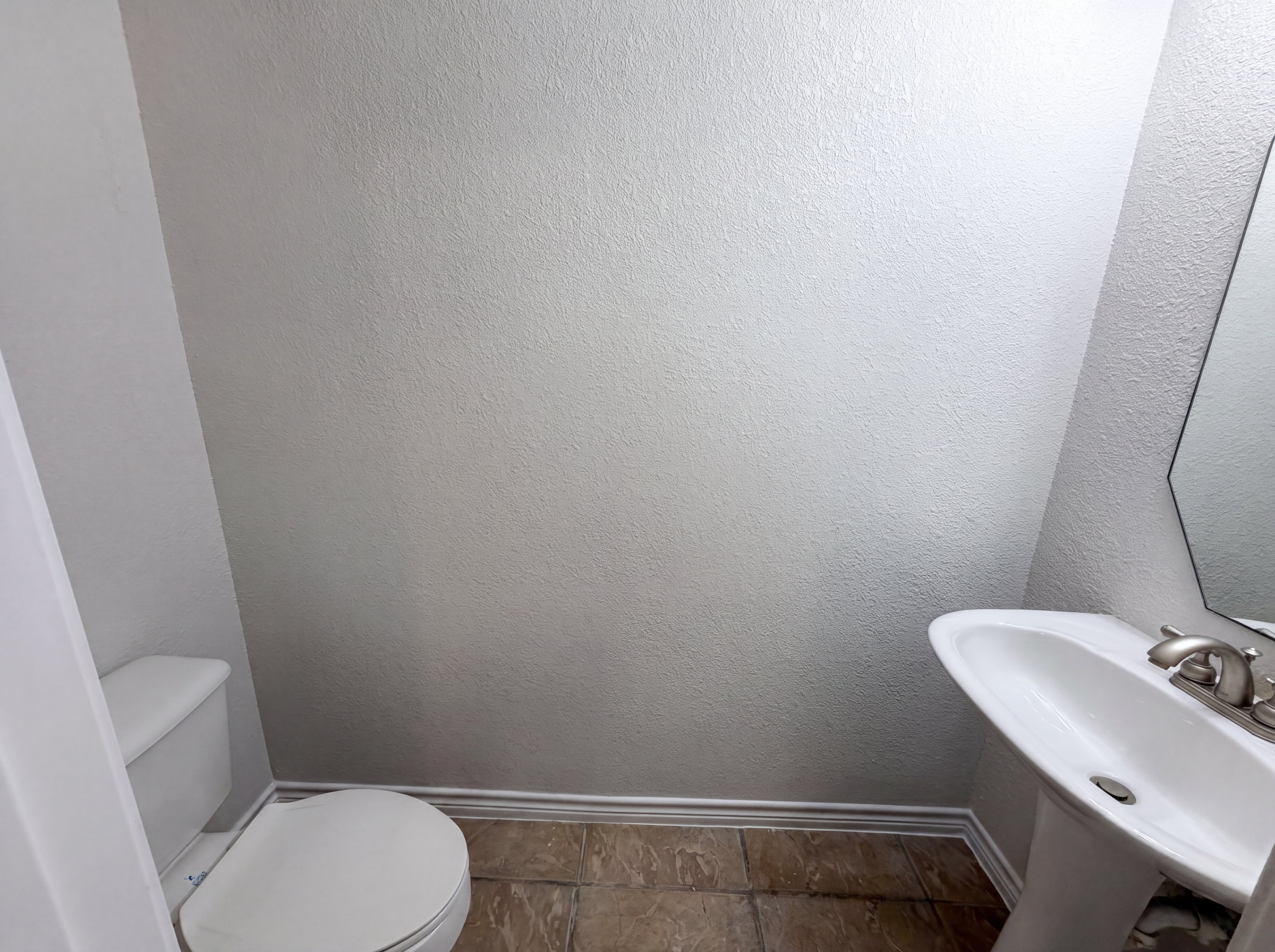 Photo 22 of 26 of 1126 Glencoe Dr, Glenn Heights, TX