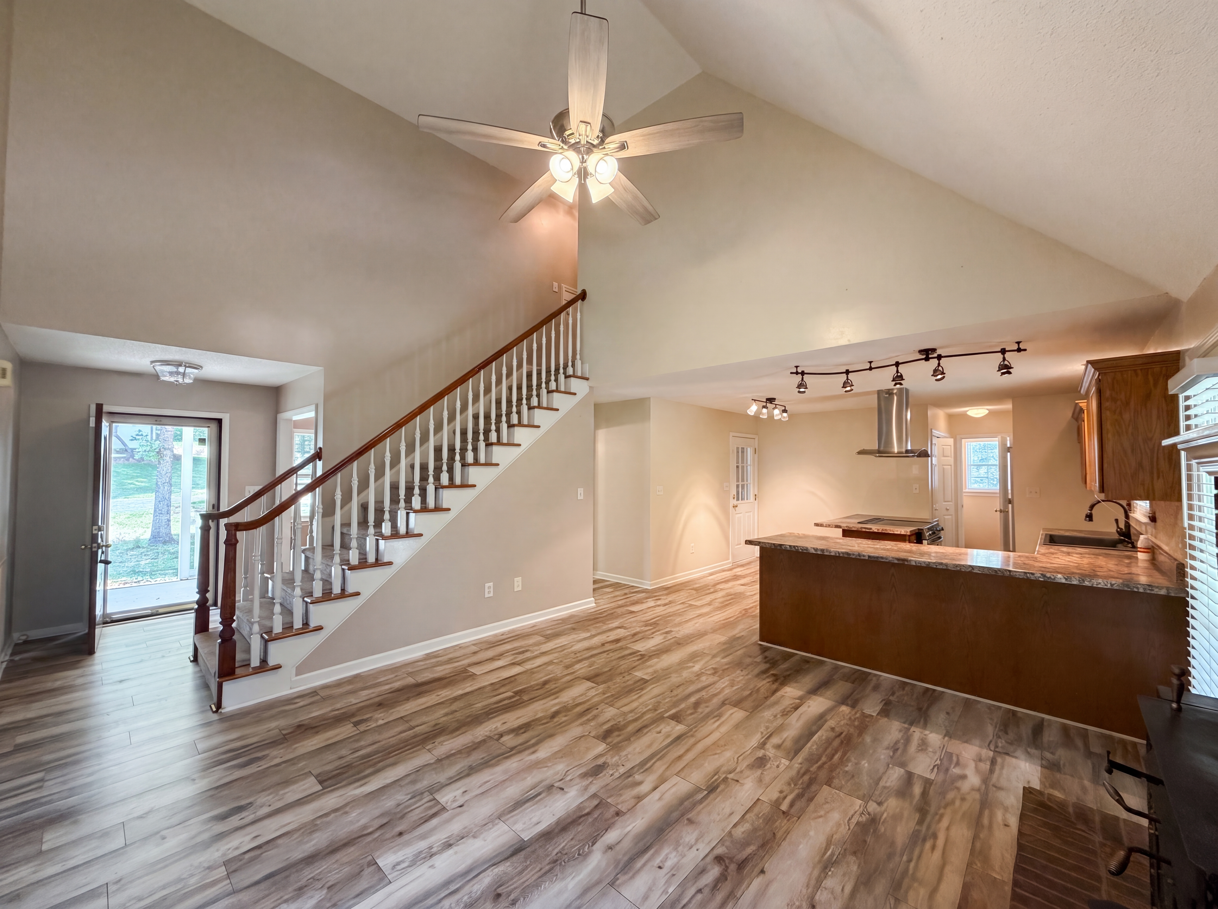 Photo 6 of 27 of 311 Hickory Wood Dr, Kannapolis, NC