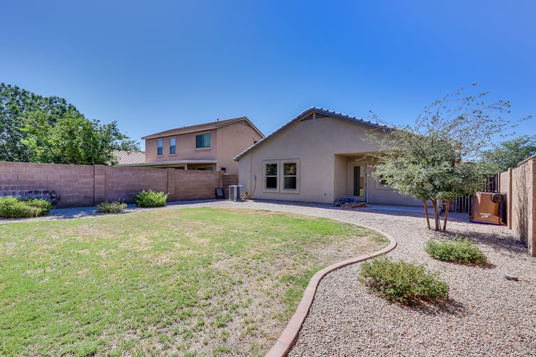 Photo 5 of 28 - 534 E Jeanne Ln, San Tan Valley, AZ 85140