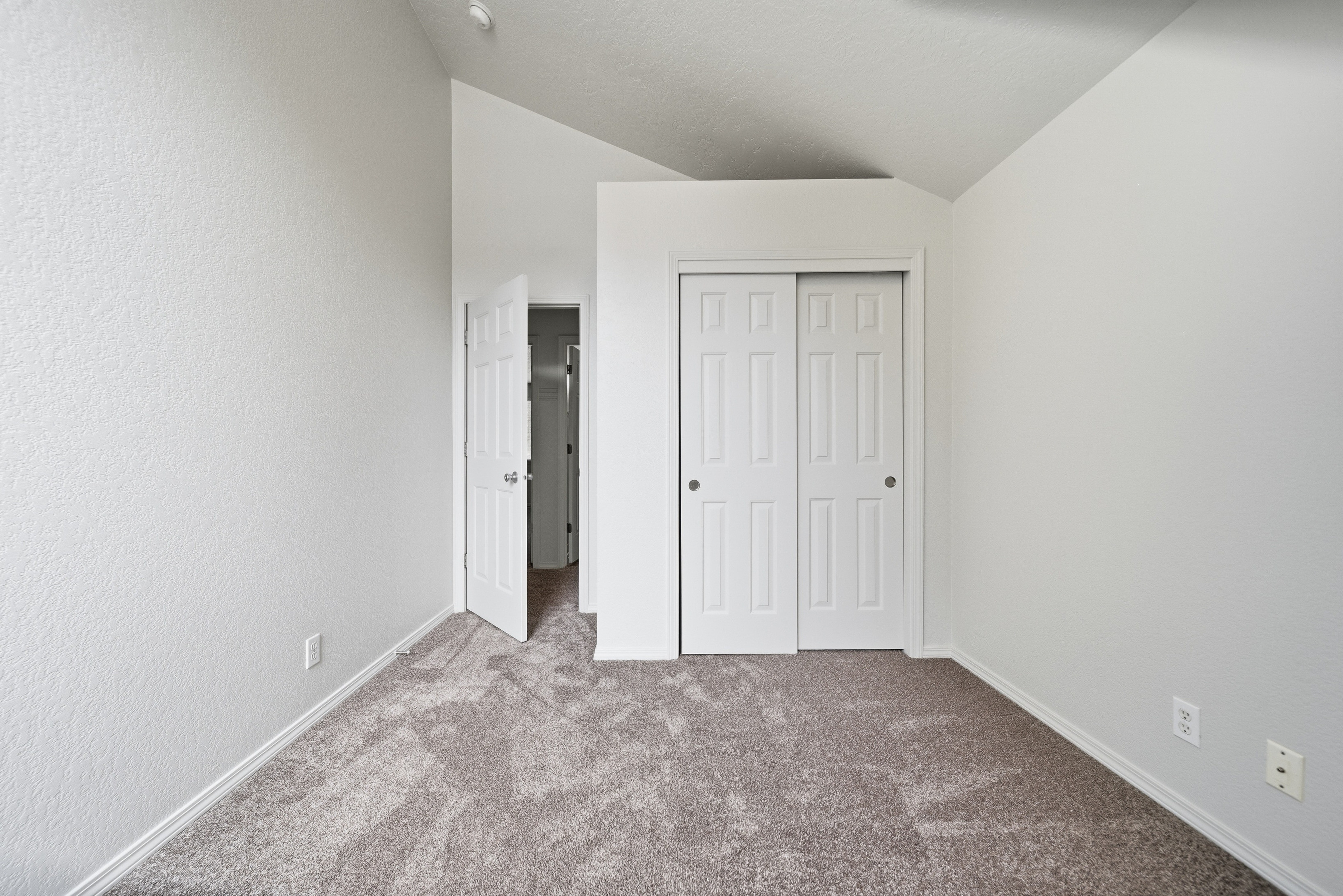 Photo 18 of 30 of 691 N Tidwell Way, Meridian, ID