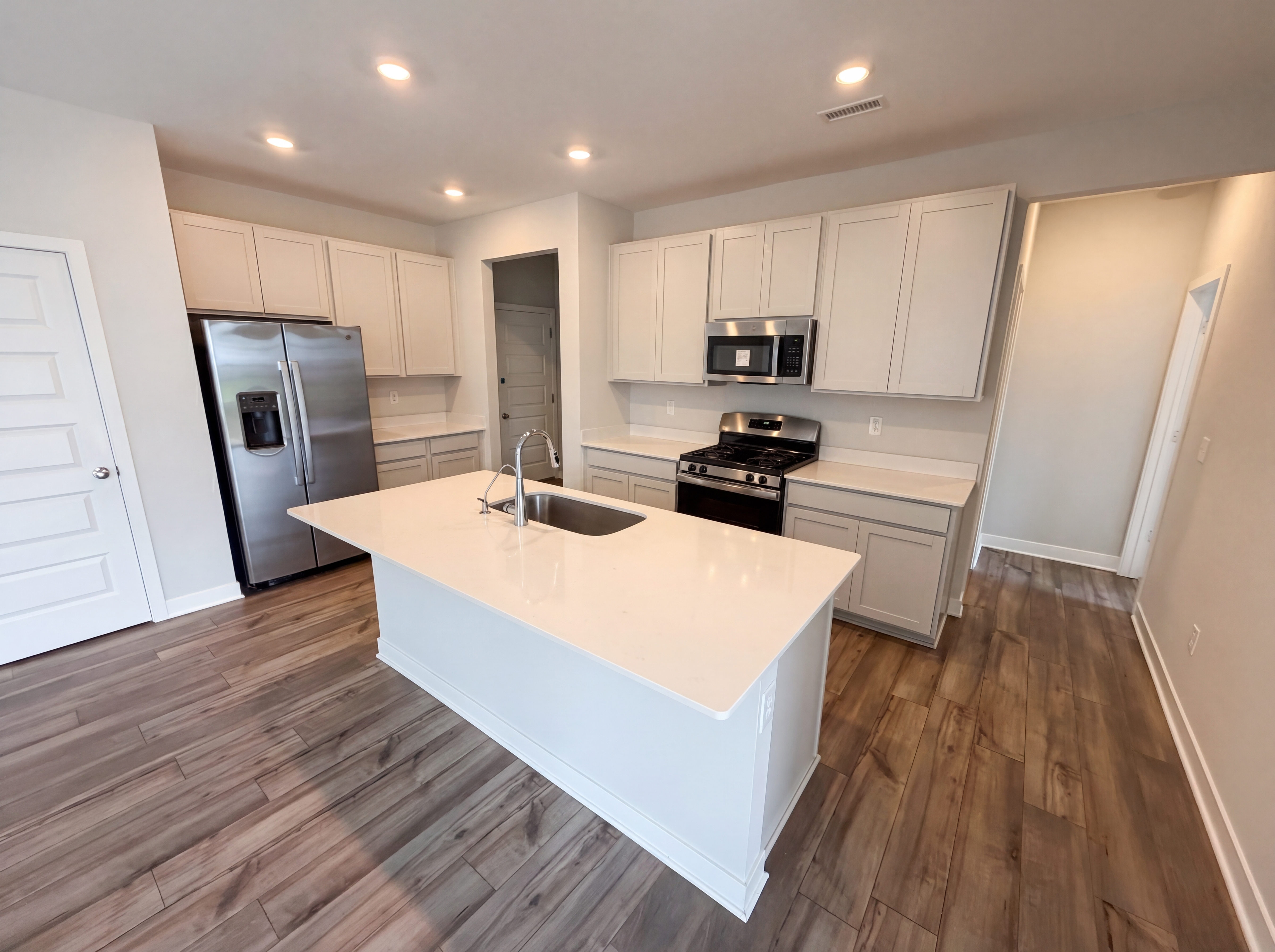 Photo 7 of 29 of 4462 Hovenweep Way, Indianapolis, IN