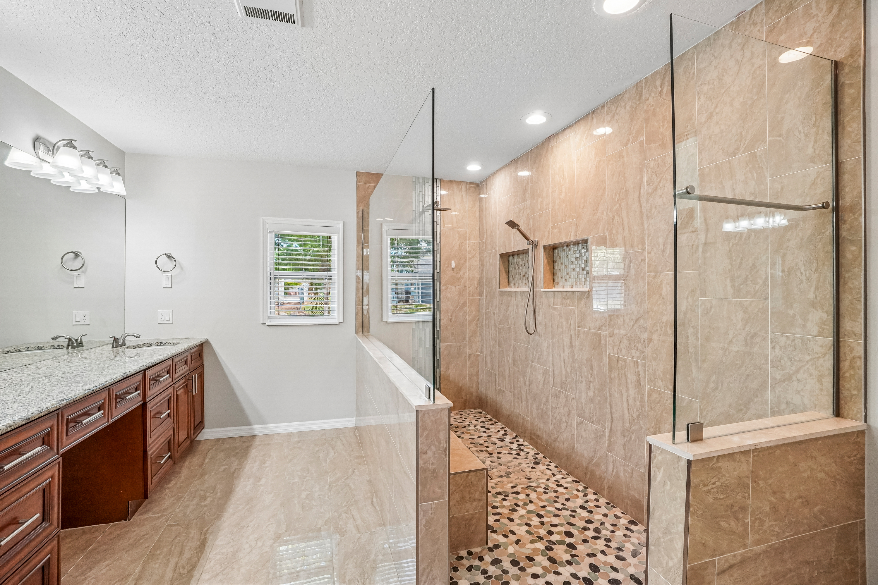 Photo 9 of 63 of 5609 Executive Dr, New Port Richey, FL