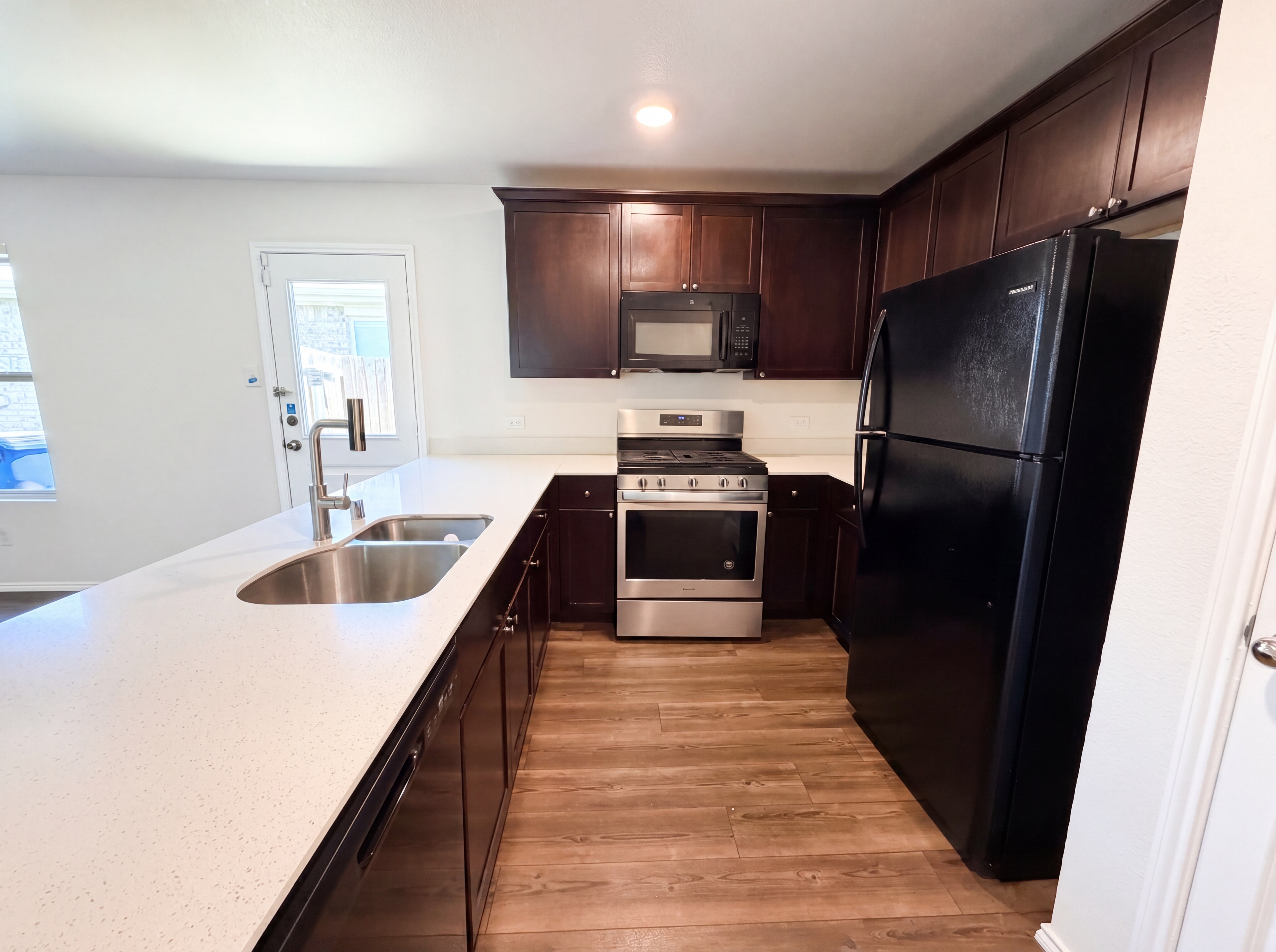 Photo 6 of 17 of 2214 Nightgrove Cir, Crandall, TX