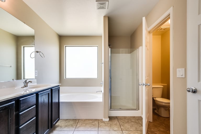 Photo 19 of 28 - 3316 W Paseo Way, Laveen, AZ 85339