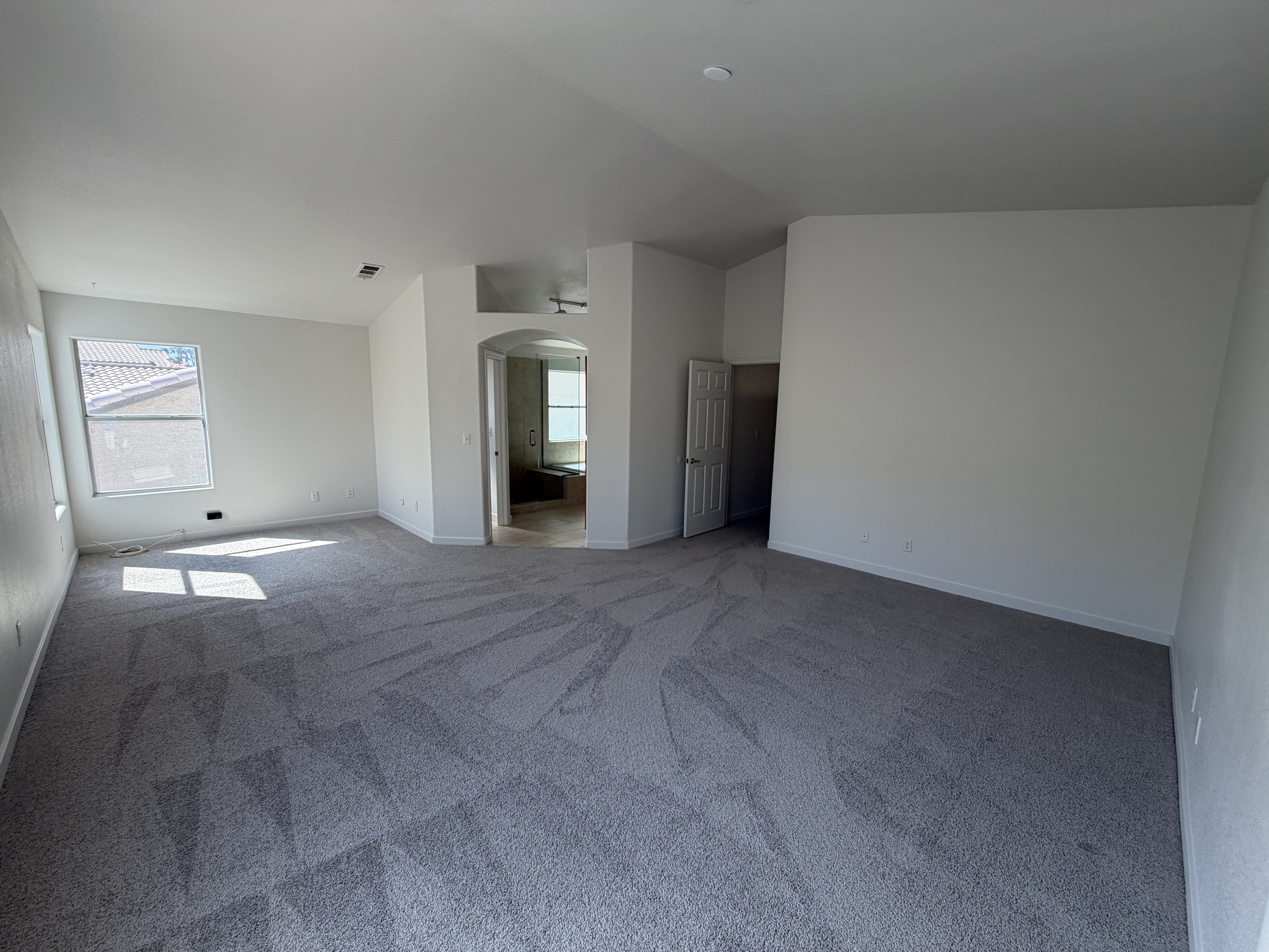 Photo 4 of 41 of 1917 Altivo Dr, Henderson, NV