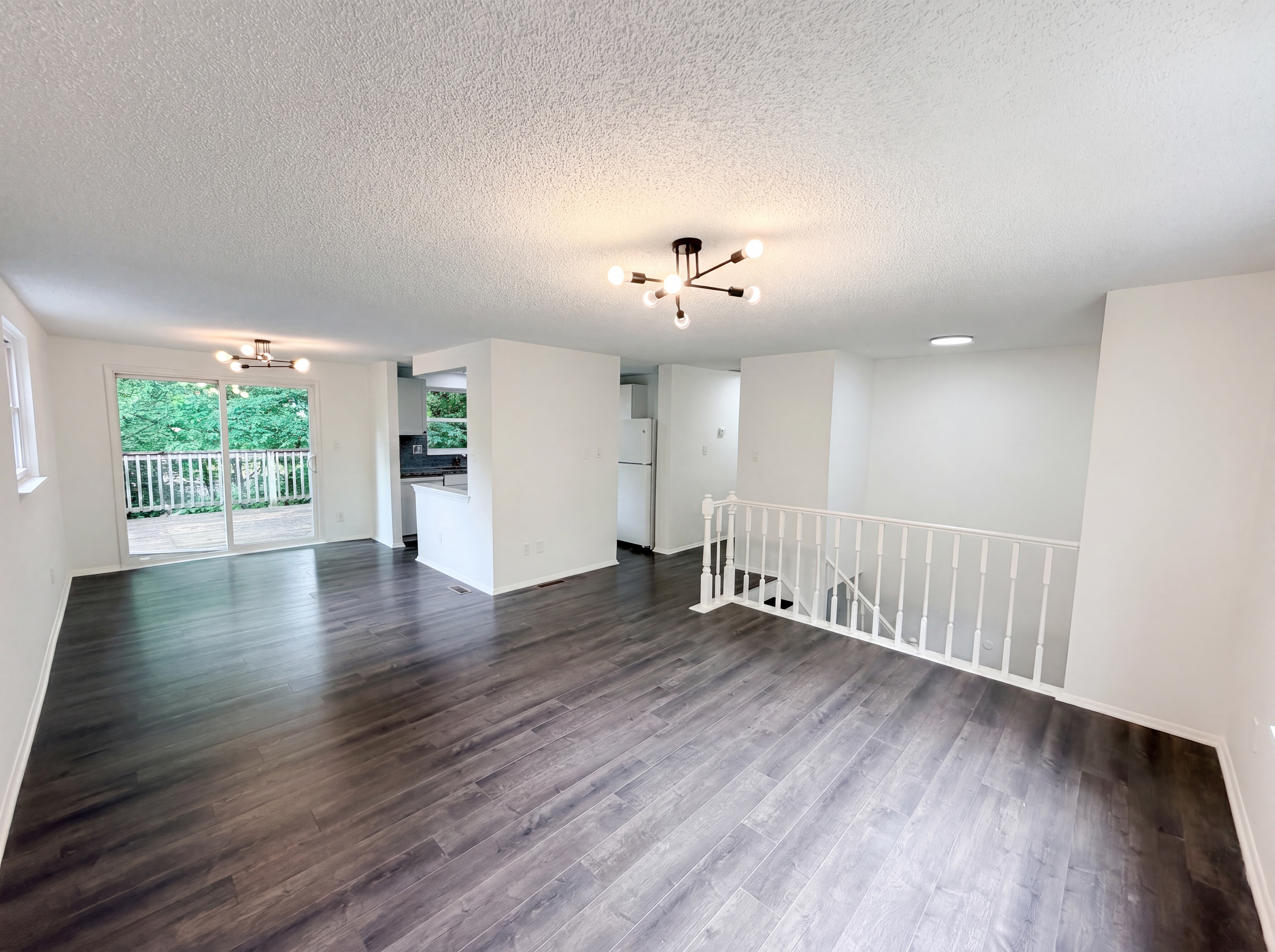 Photo 9 of 20 of 8435 Othello Pl, Charlotte, NC