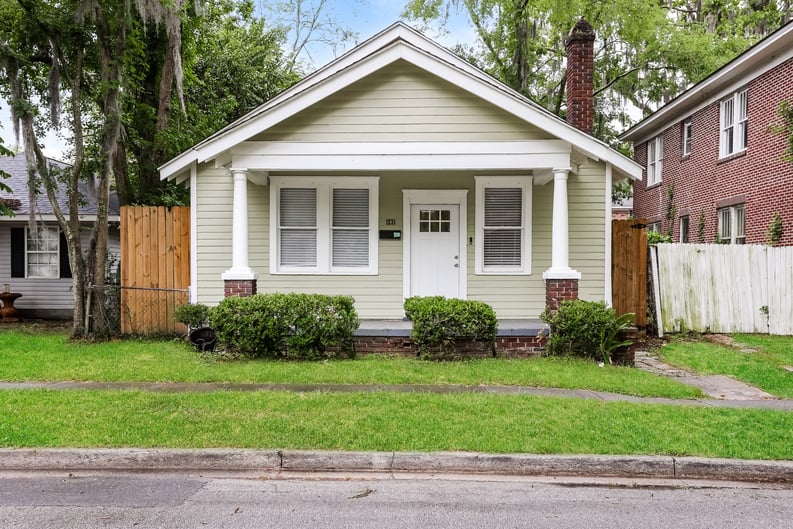 Property photo 1 of 1231 E 42nd St