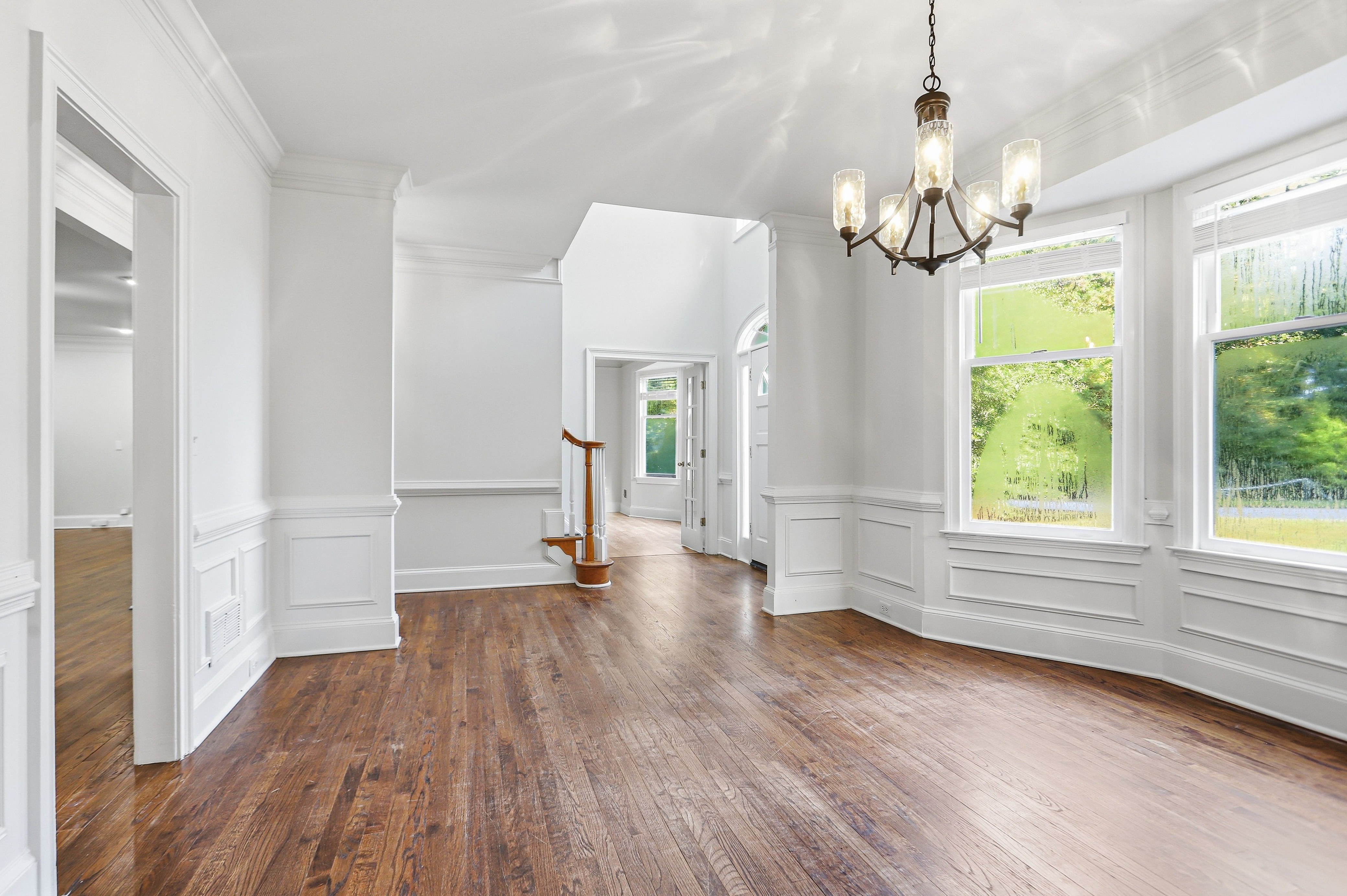 Photo 8 of 28 of 1102 Timber Glen Ct SW, Lilburn, GA