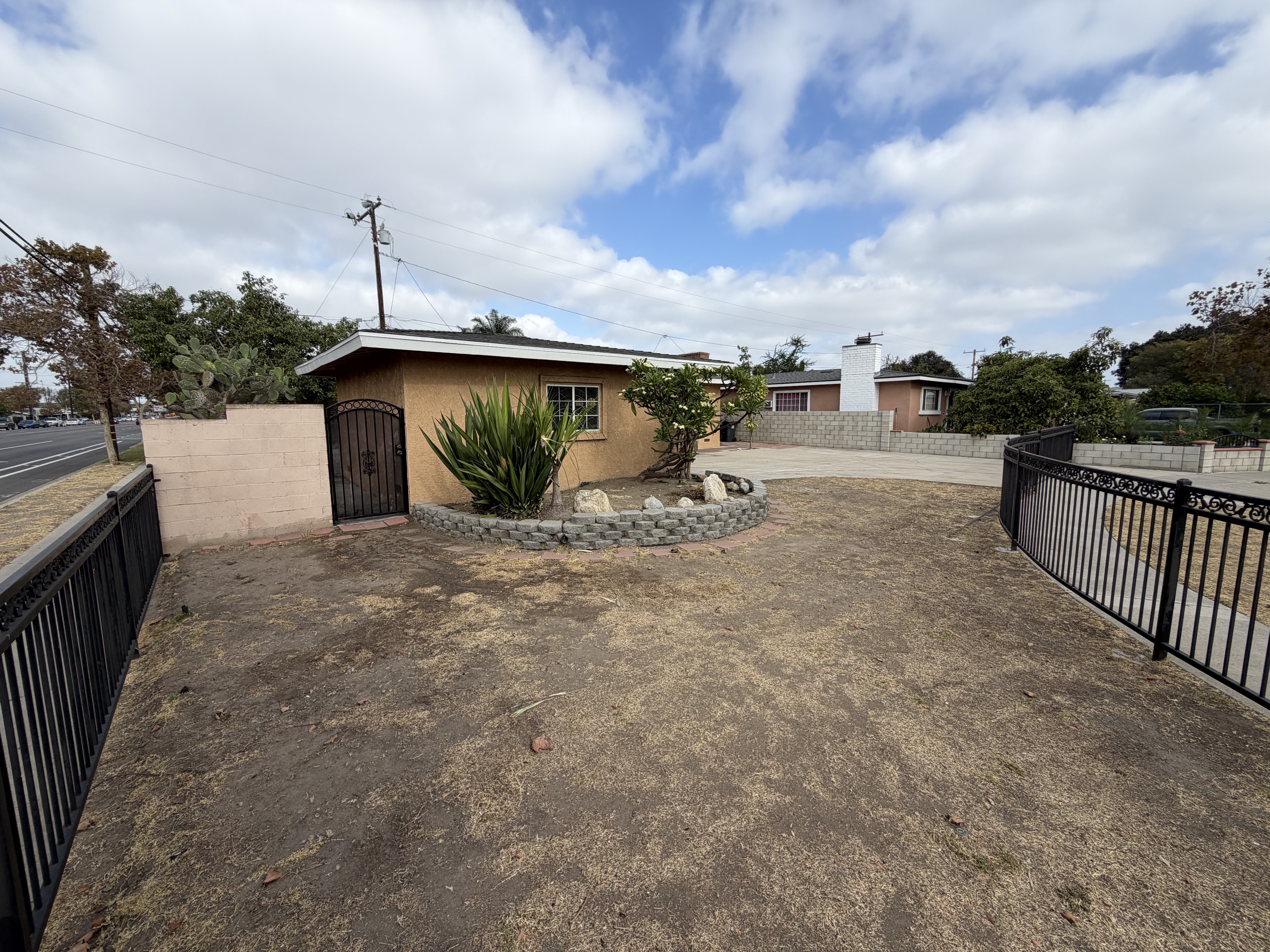 Photo 25 of 31 of 1426 S Rita Way, Santa Ana, CA