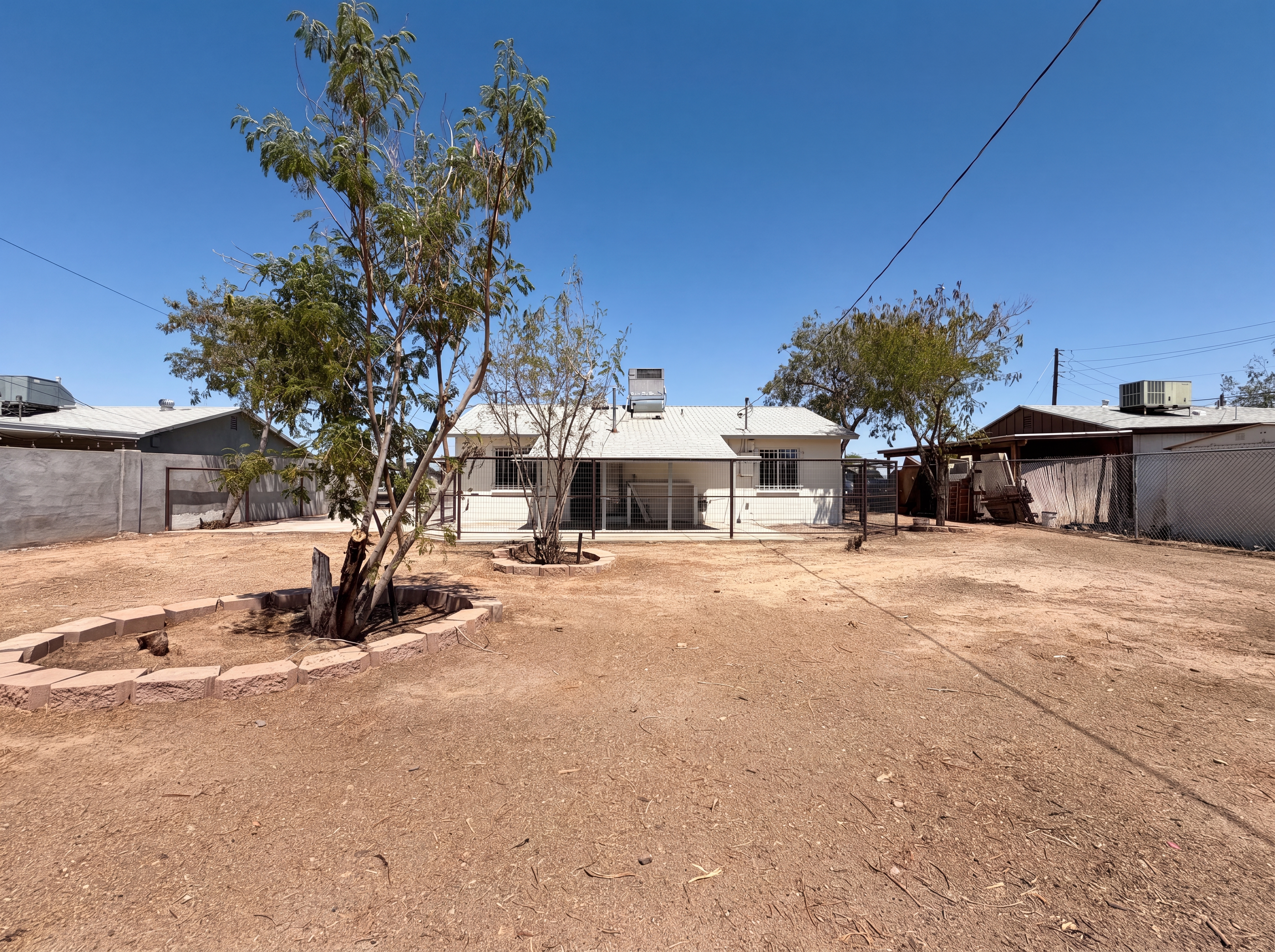 Photo 5 of 18 of 6224 S 20th St, Phoenix, AZ