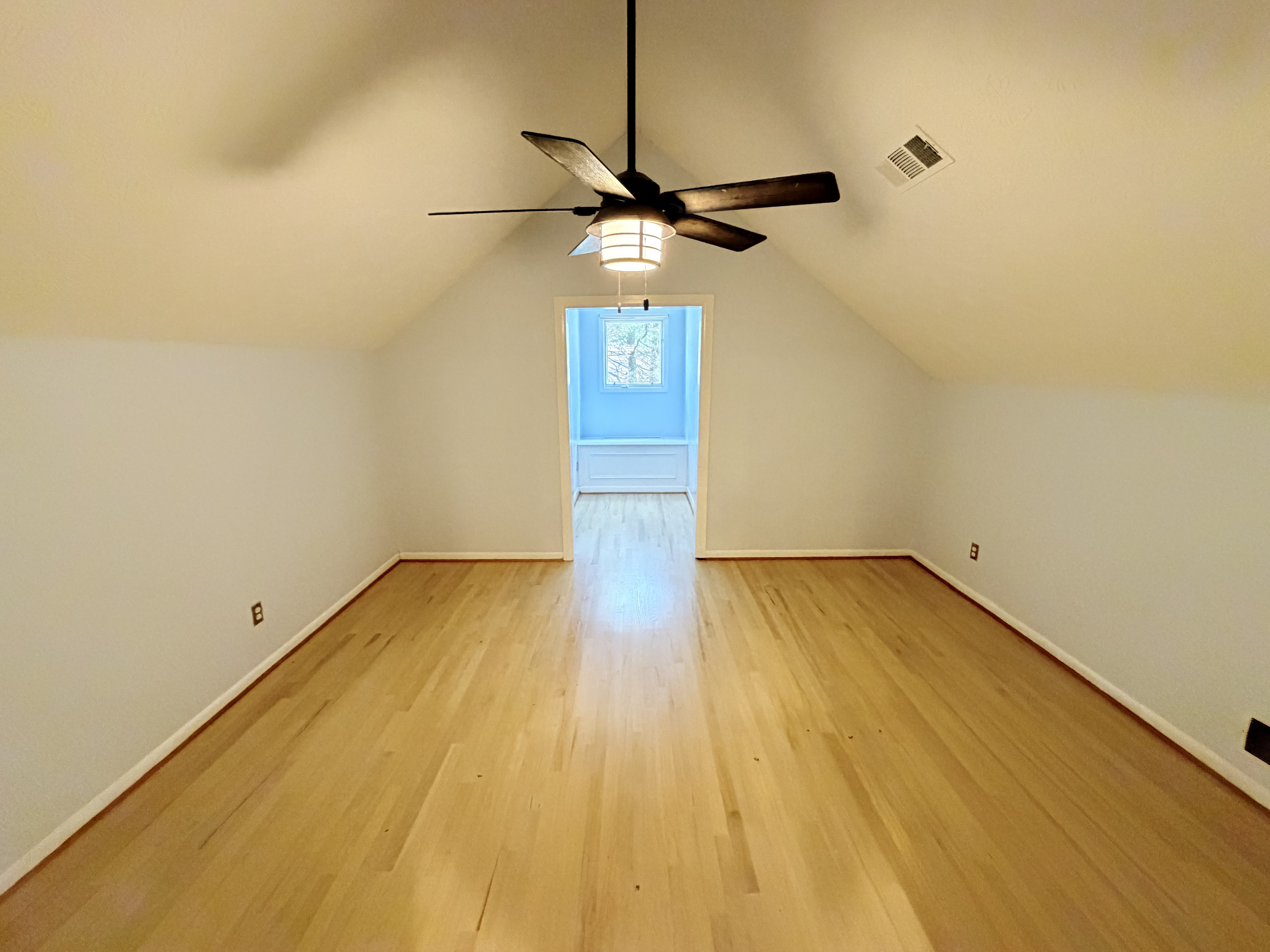 Photo 20 of 44 of 5344 Forest Springs Dr, Atlanta, GA
