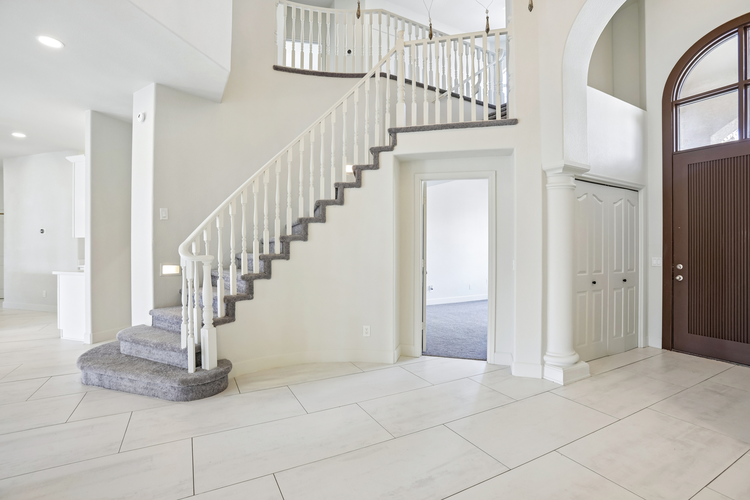 Photo 7 of 46 of 1401 W Sandpiper Dr, Gilbert, AZ