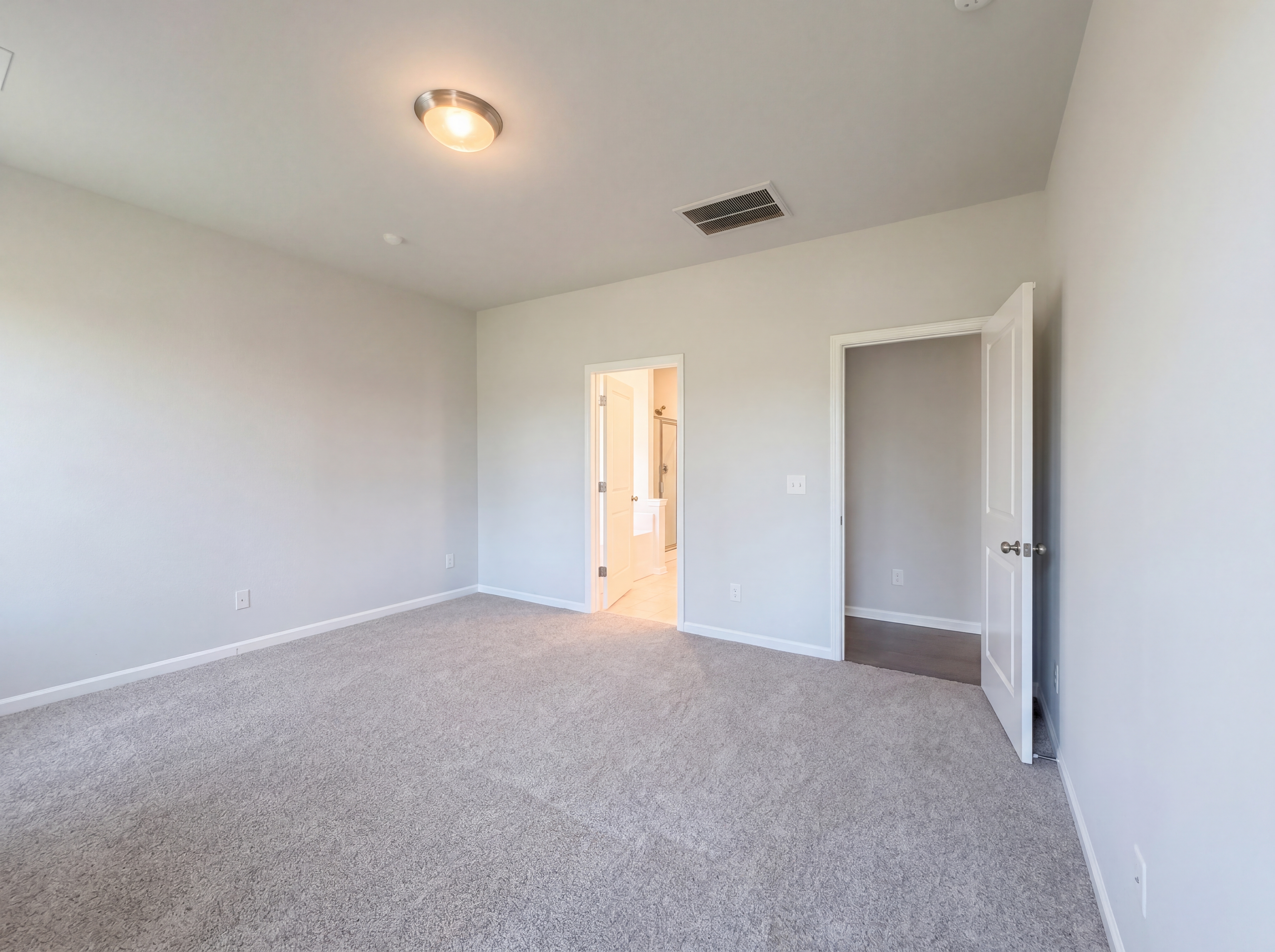 Photo 4 of 28 of 217 Cassingham Ln, Boiling Springs, SC