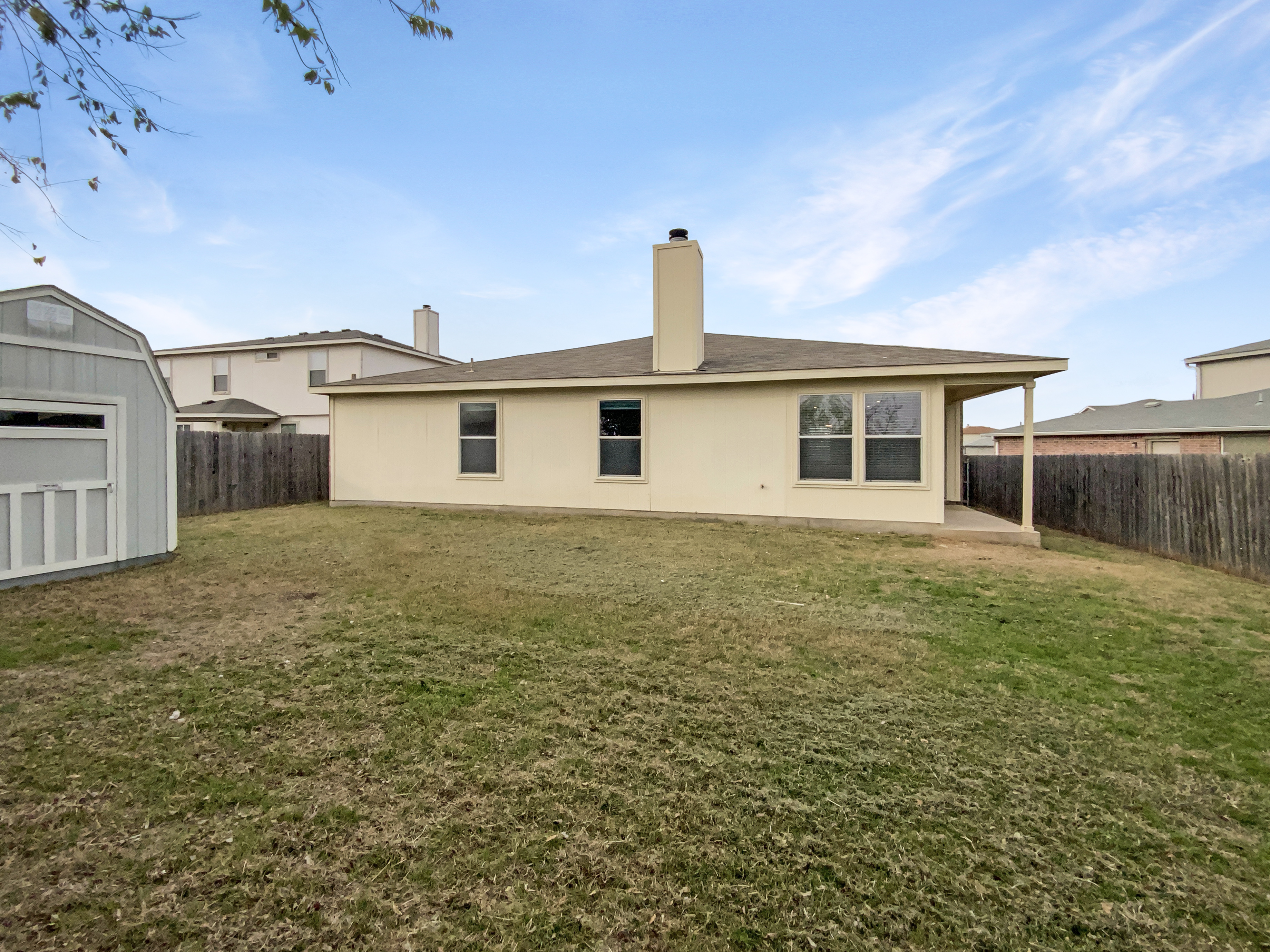 Photo 5 of 16 of 5202 Oster Dr, Killeen, TX