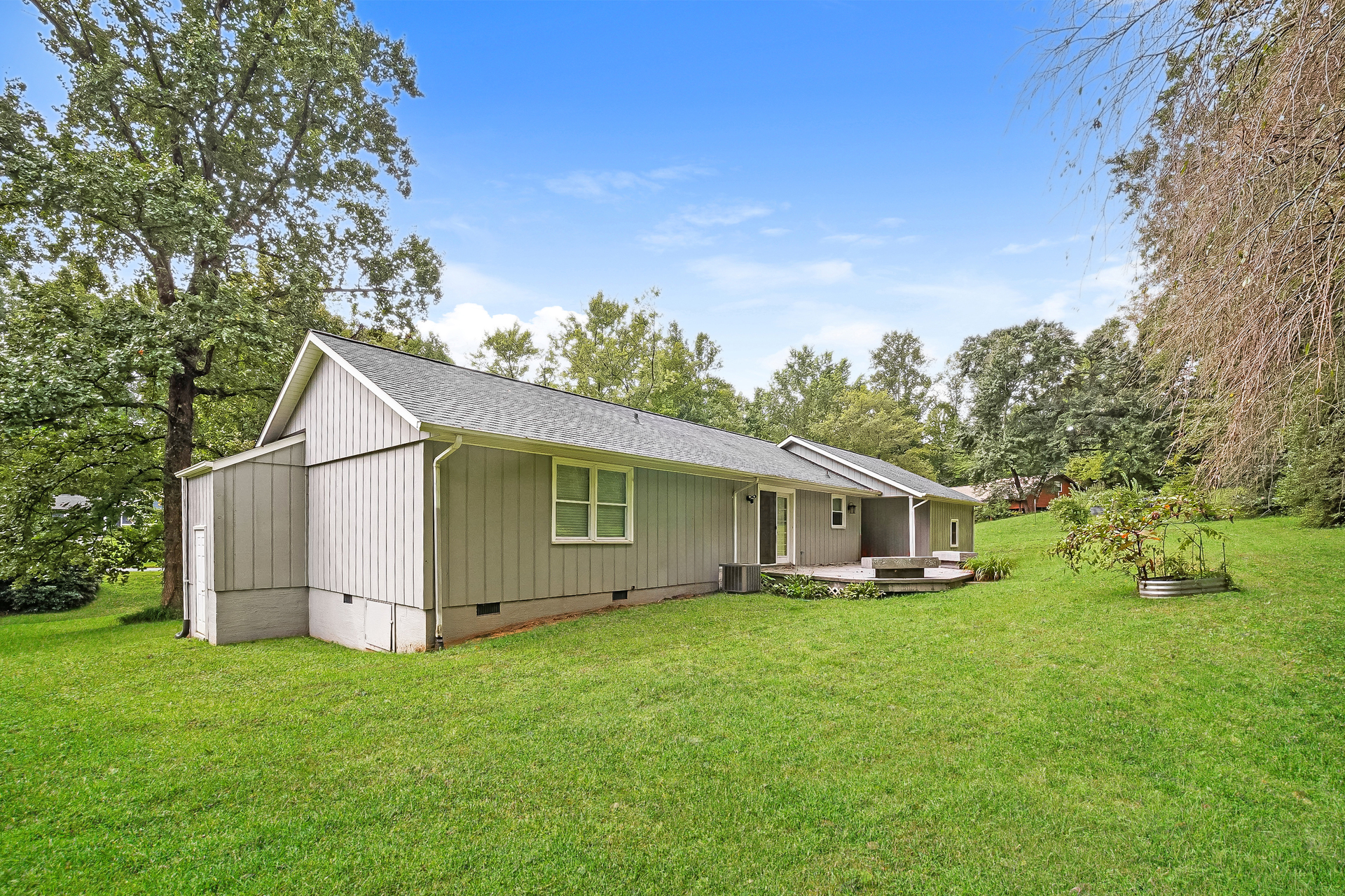 Photo 19 of 21 of 244 Brookside Dr, Millers Creek, NC