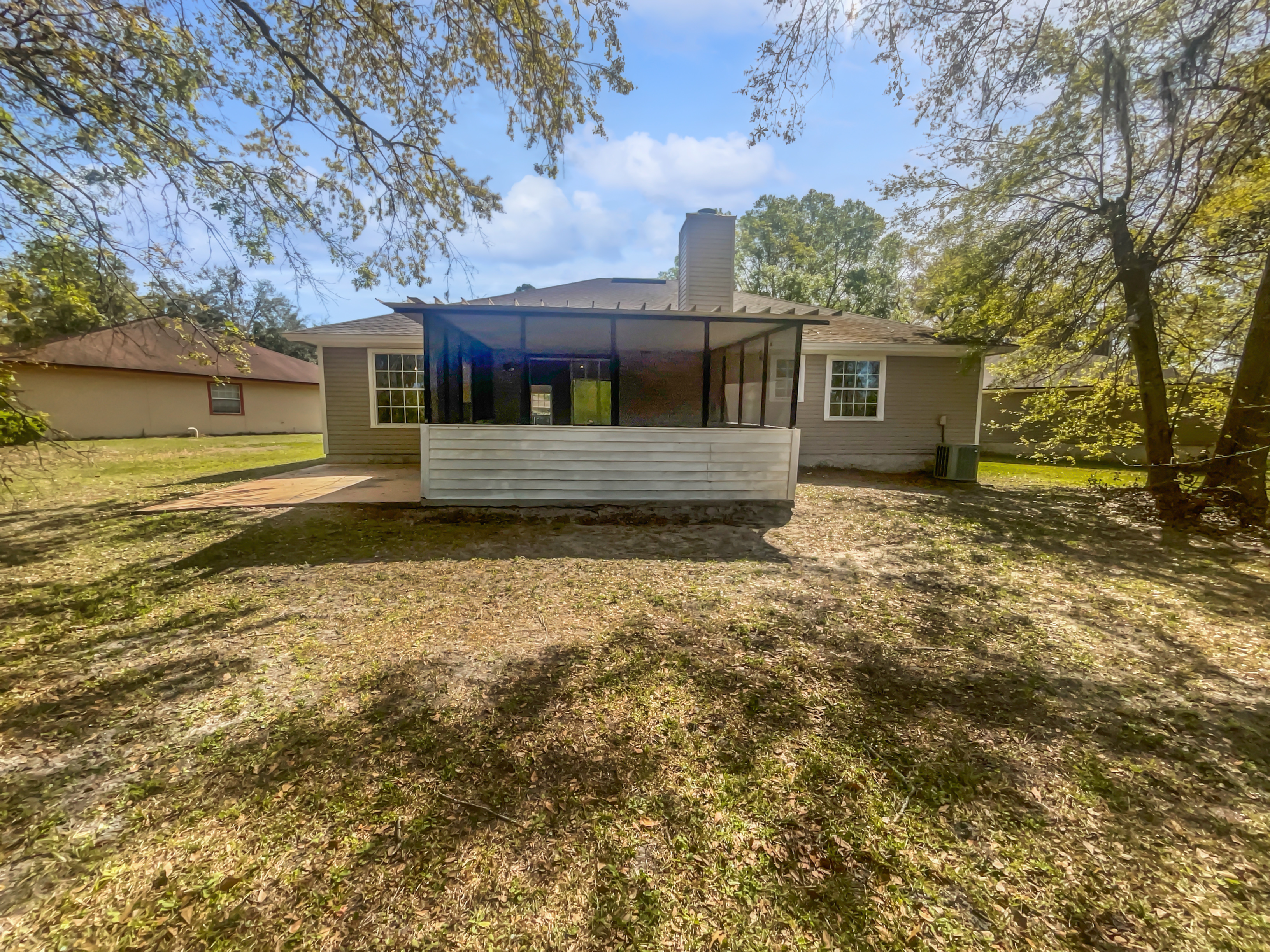 Photo 8 of 22 of 5933 Copper Lake Dr, Jacksonville, FL